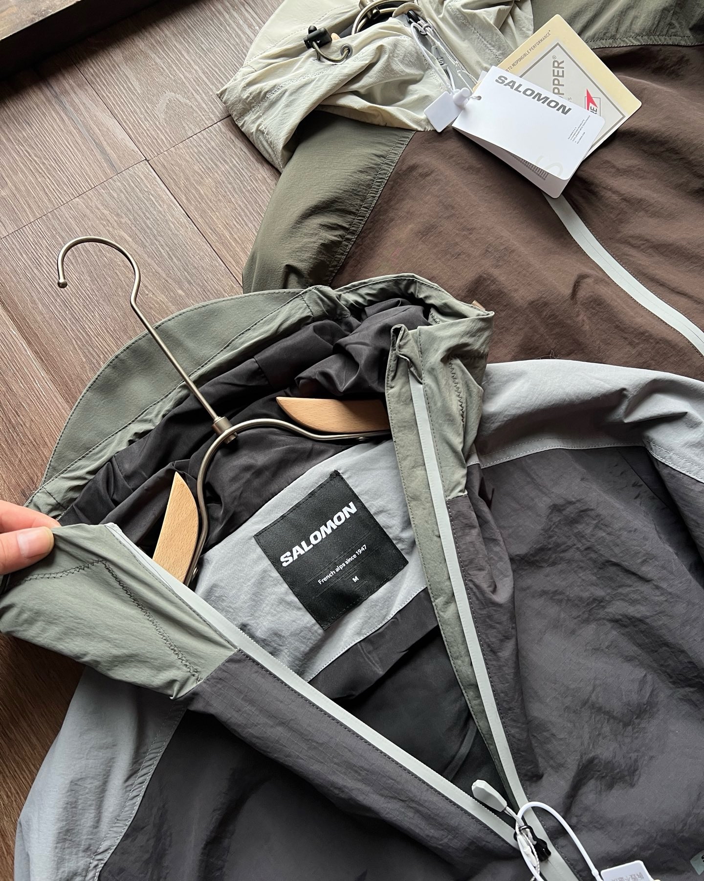 SLATE系列戶外防風連帽風褸