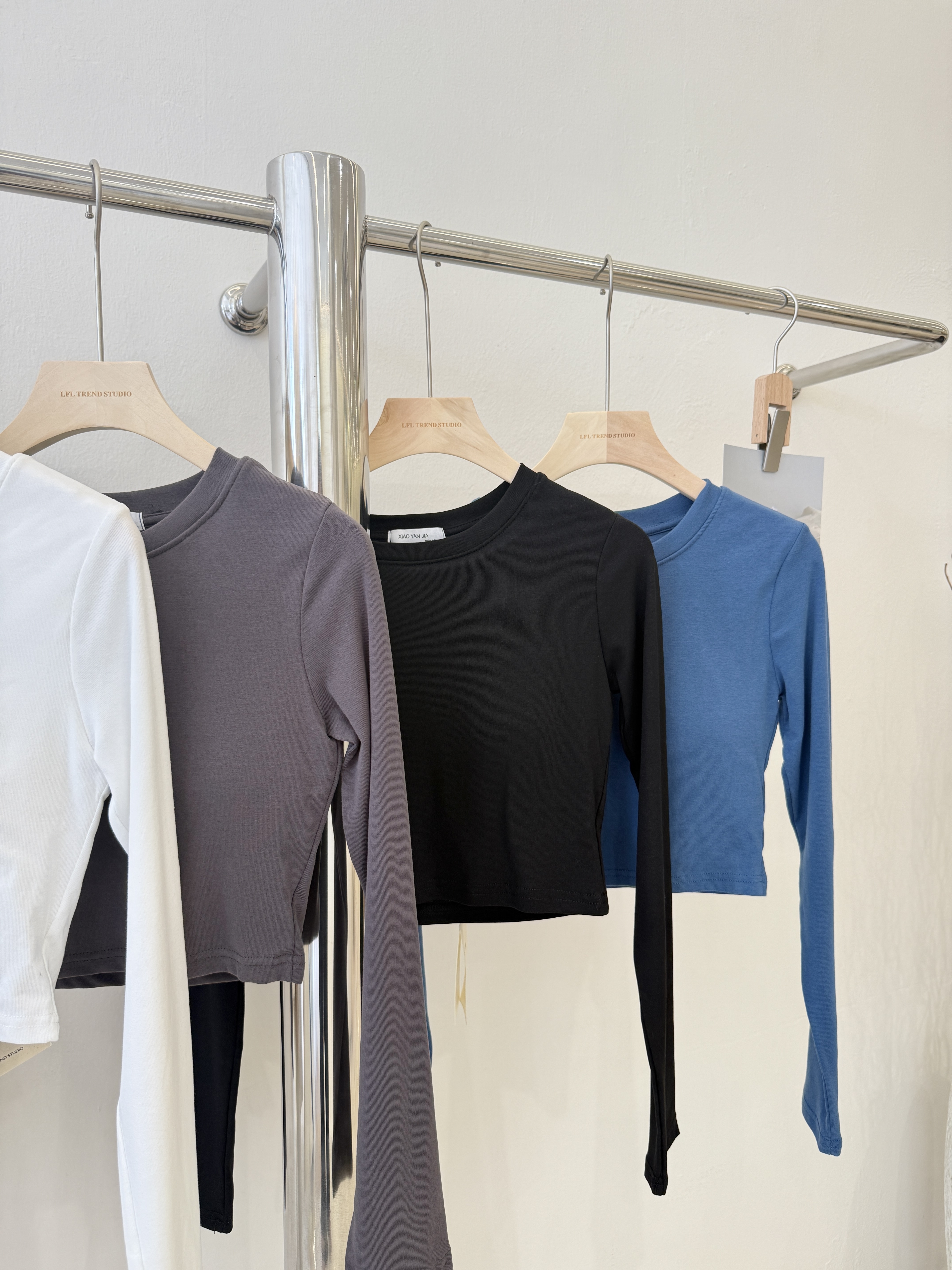 6820 百搭圆领胸垫长袖