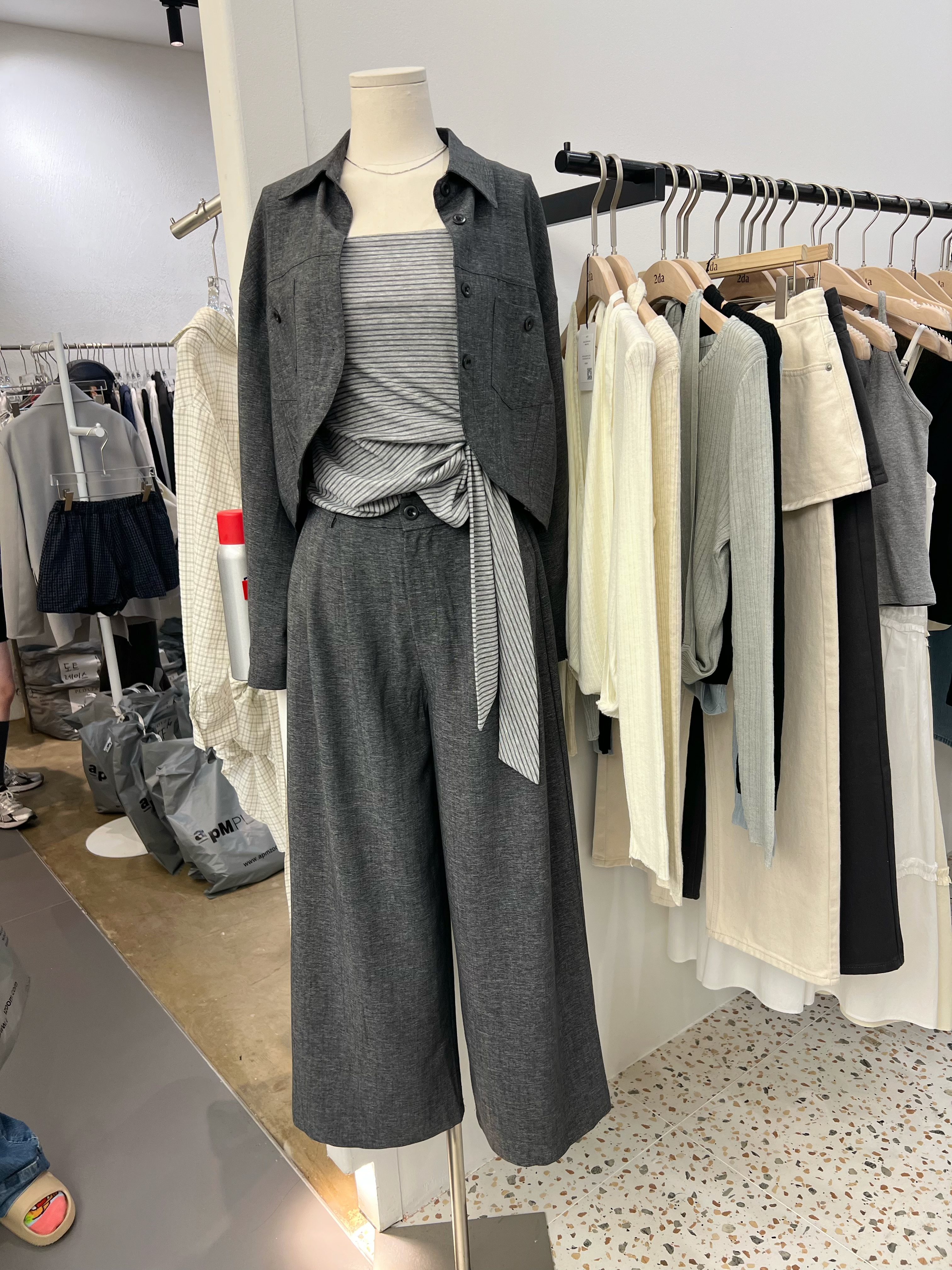 𝑳𝒂𝒛𝒚𝒚𝒚 𝒔𝒆𝒕