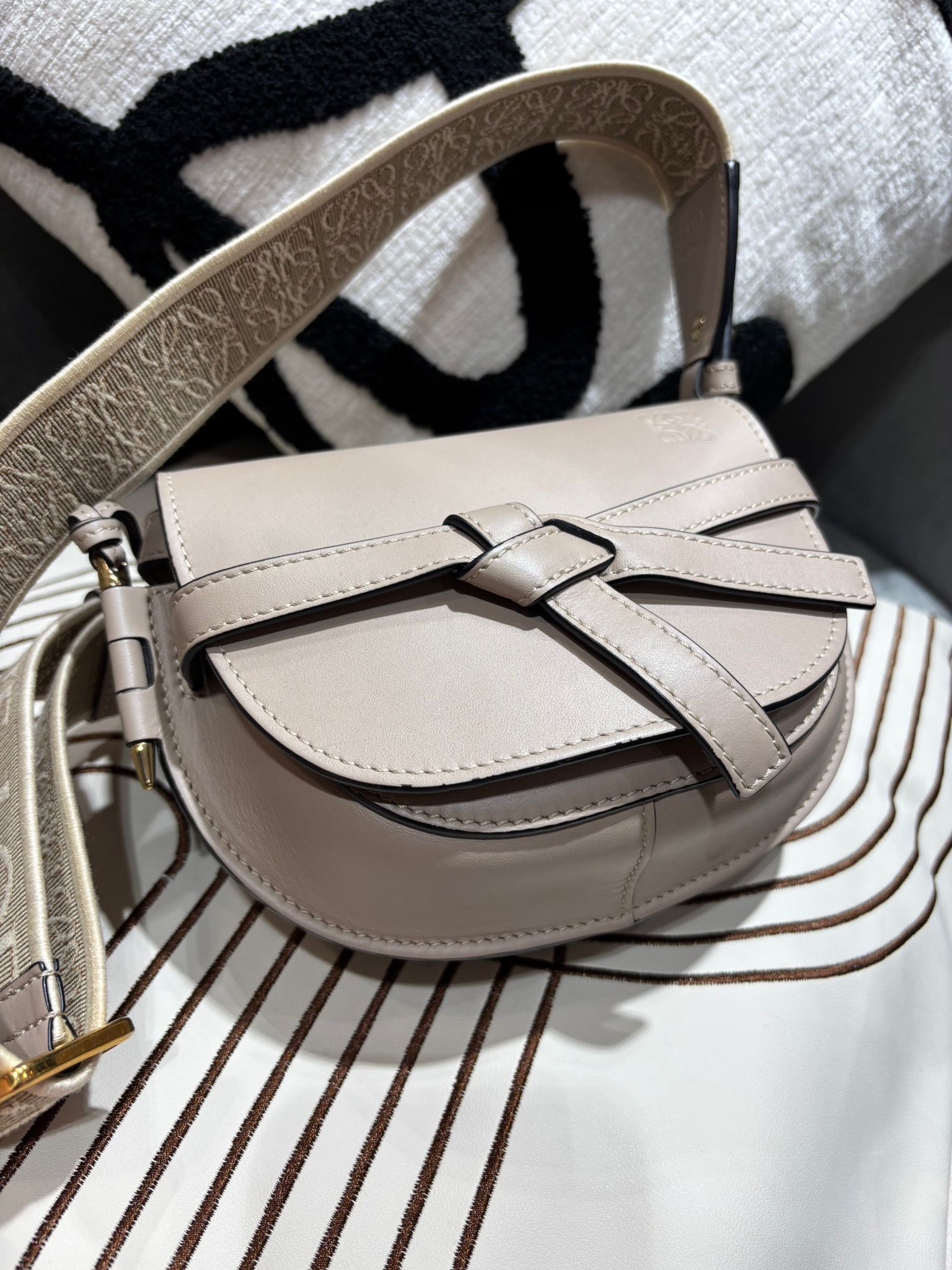 Loewe Mini Gate Calfskin Sand 100%Authentic, 98%New ✅Dust bag