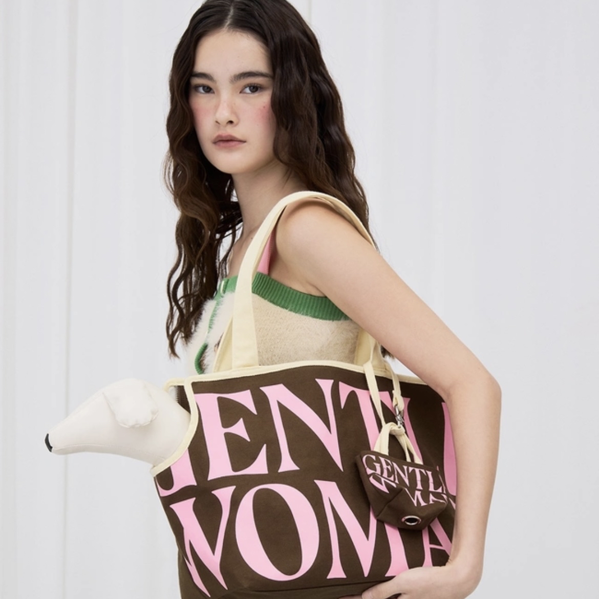 預購 | 🇹🇭GENTLEWOMAN THE COMPANION PET CARRIER BAG WITH POOP BAG HOLDER(BROWN) BG1107-1