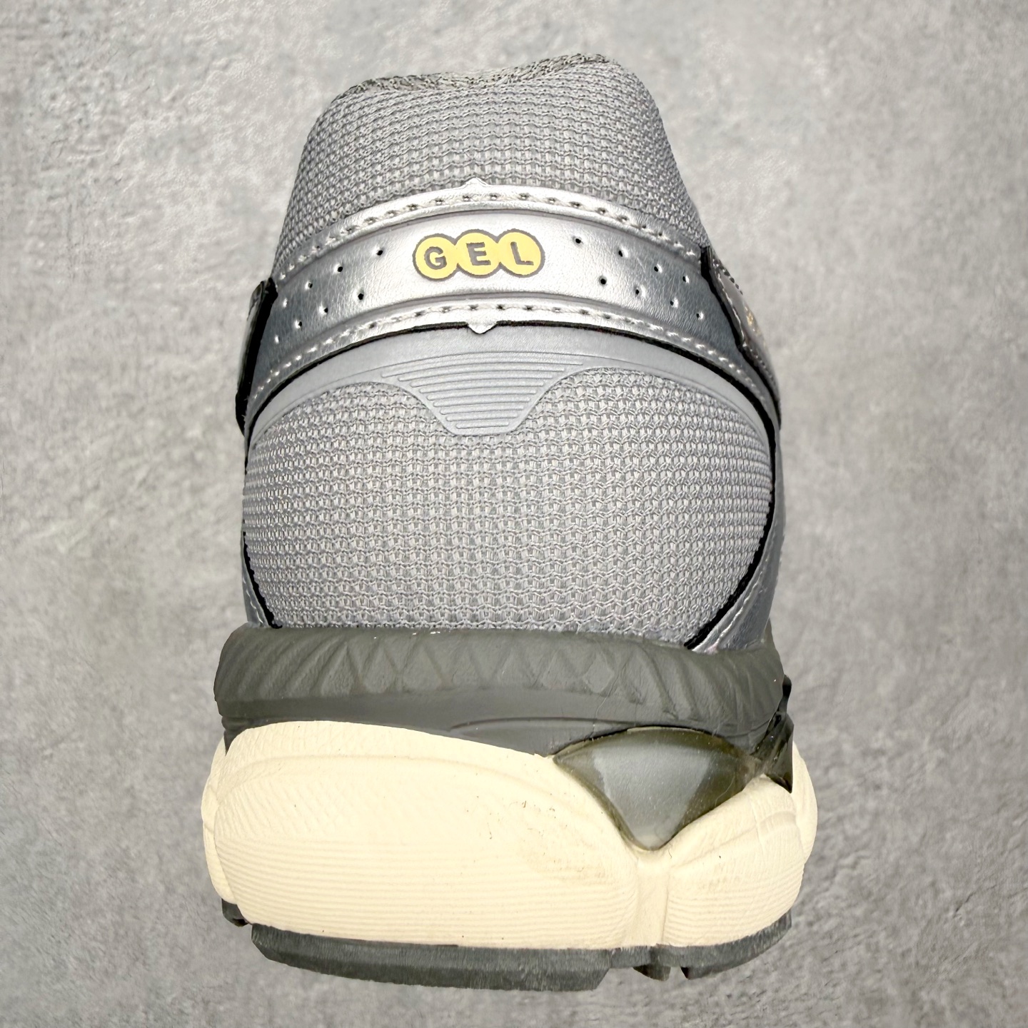 Asics Gel-Cumulus 16