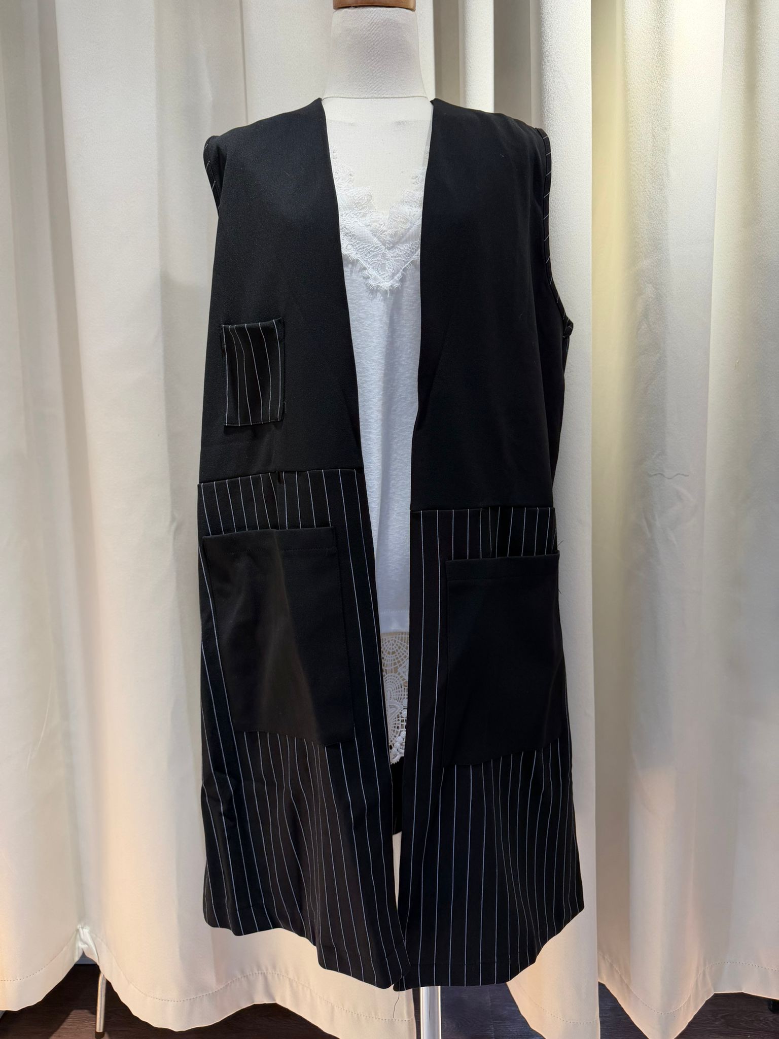 黑白條紋拼接長版背心