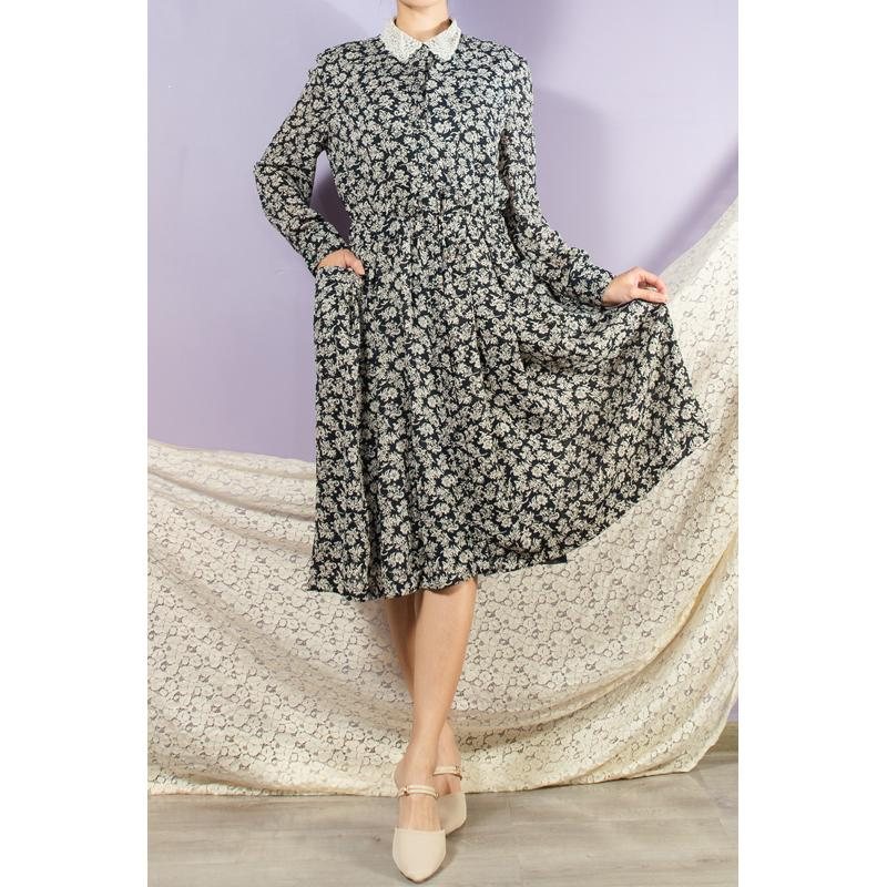 Vintage Korean Navy Blue and White Floral Pattern Lace Collar Shirt Dress with Two Front Pockets (MT1608-102)