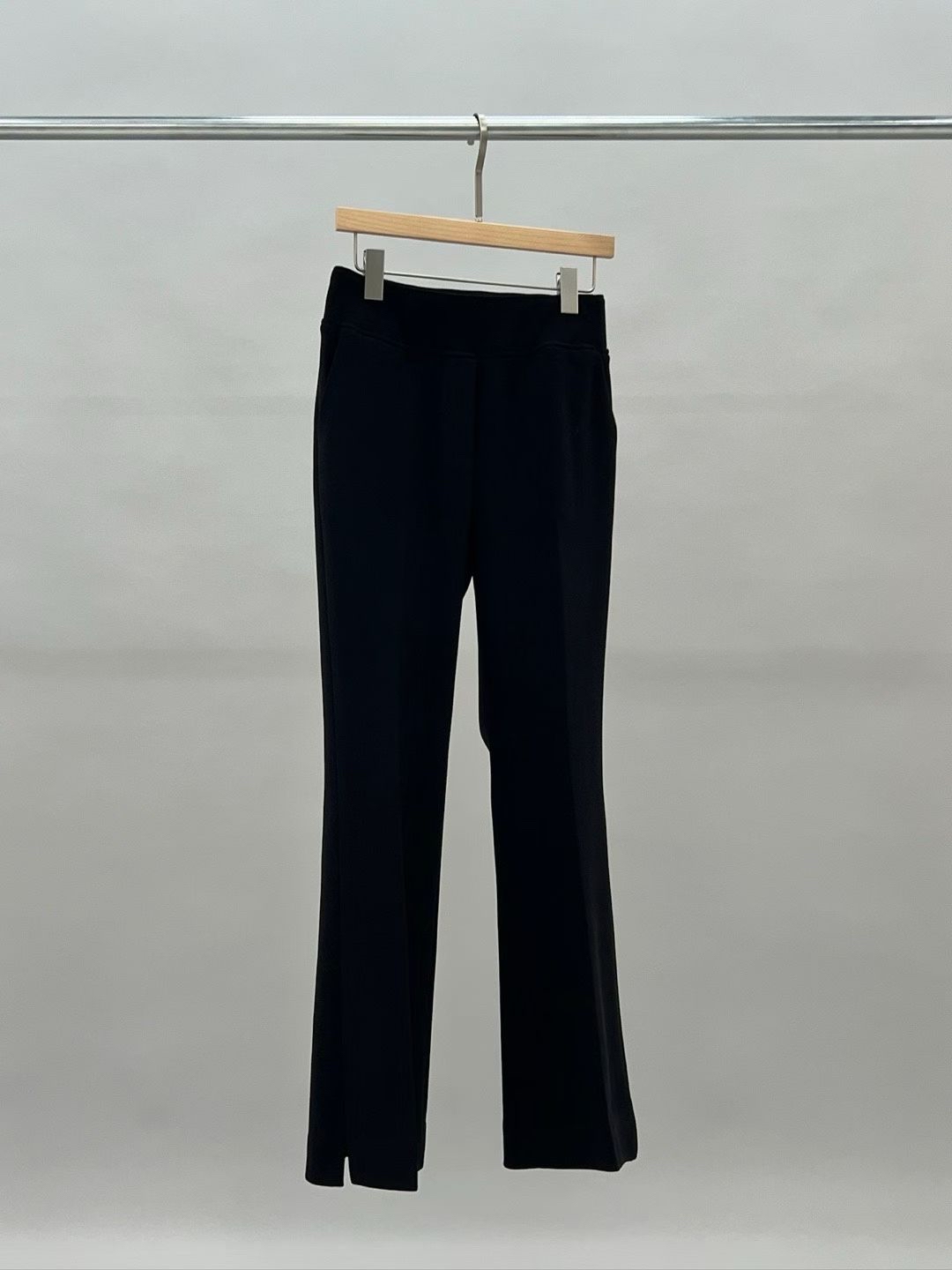 粗橡筋腰微喇叭西褲