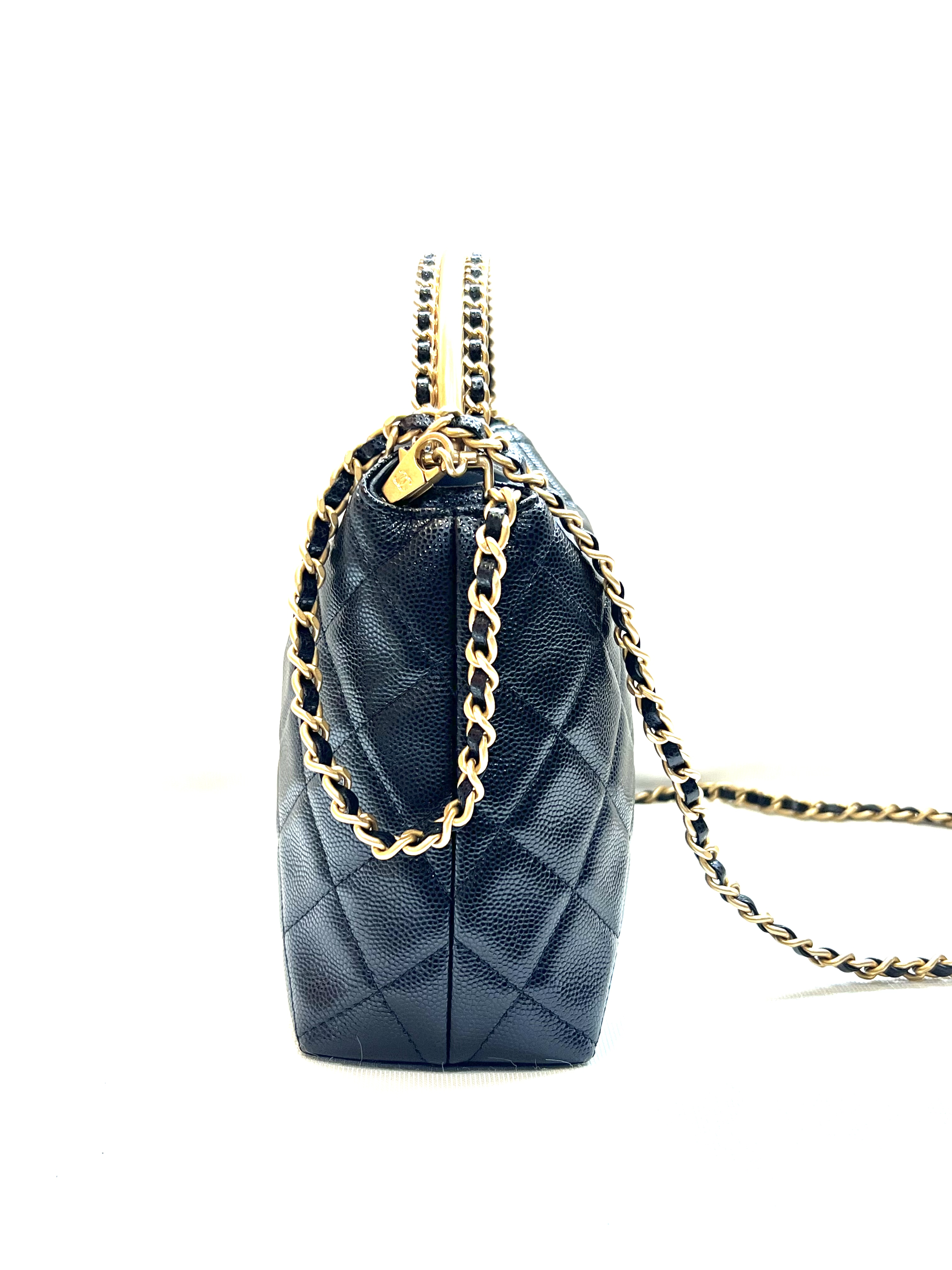 Pre-Owned CHANEL Hobo Handbag / Product Code: 26041647