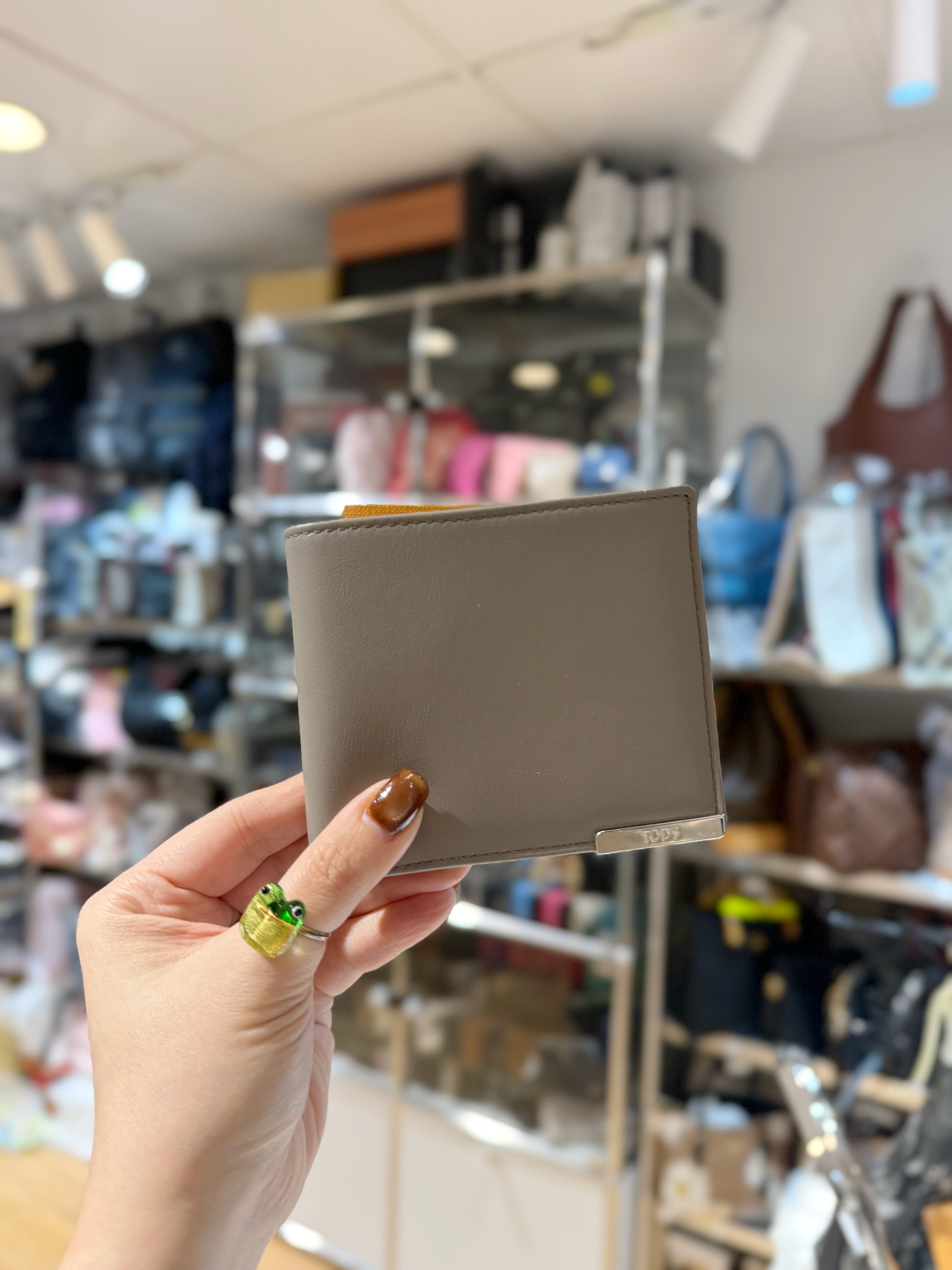 Tod’s bi fold wallet 738/grey