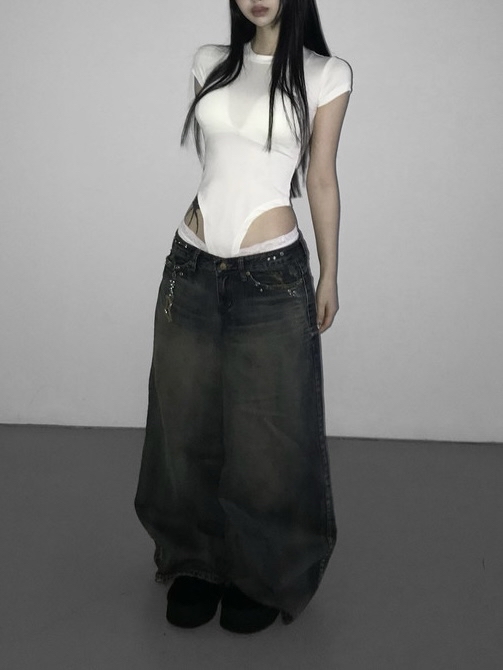 Pierced Low Rise Flare Denim Pants