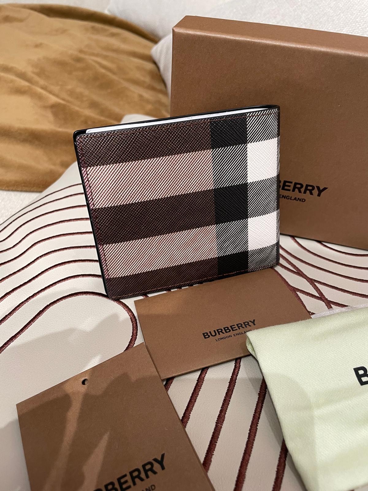 全新 Burberry Wallet 100%Authentic, 全新 ✅Dust bag ✅Box