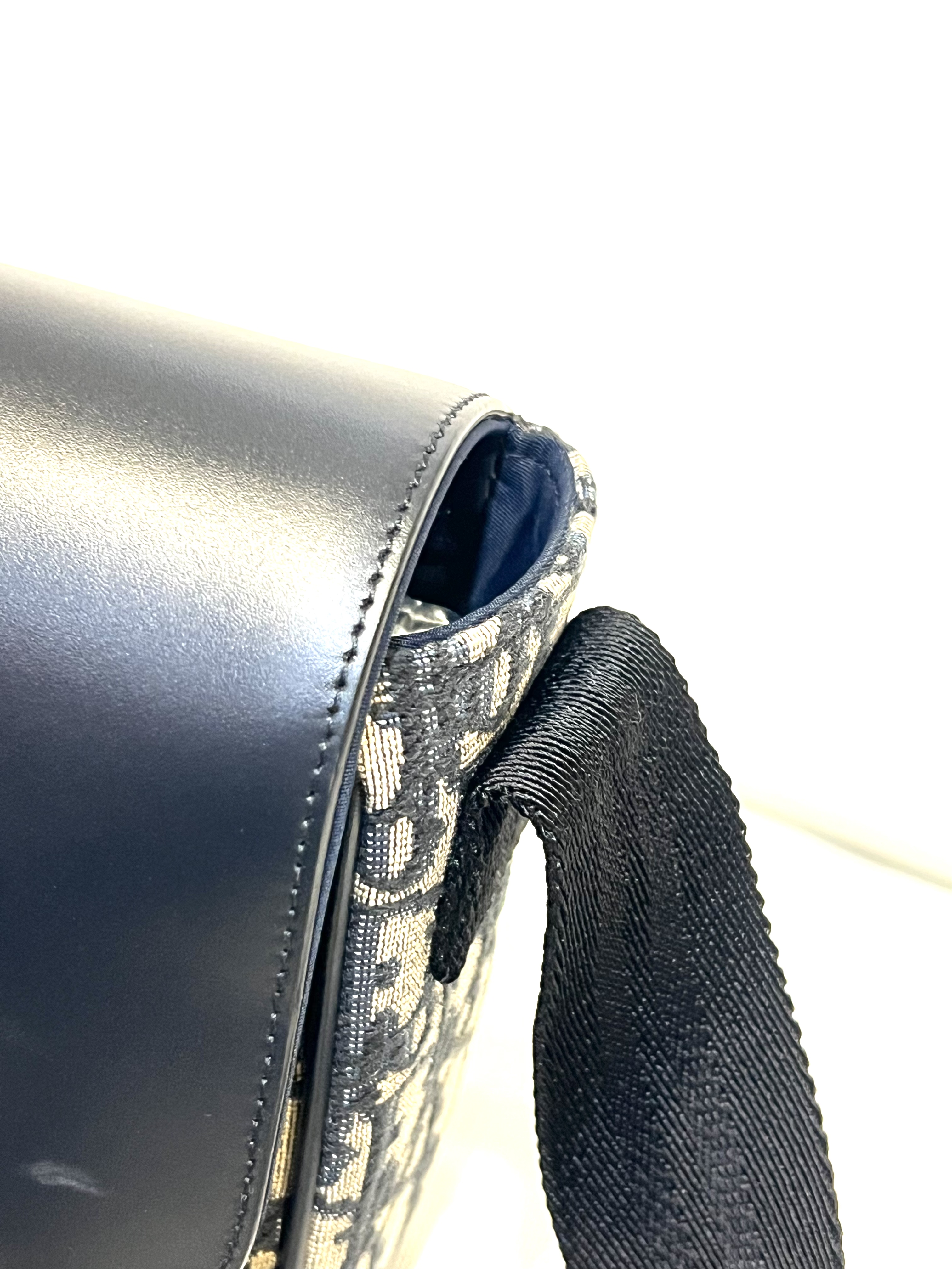 Pre-Owned Dior Oblique / Product Code: 26041117