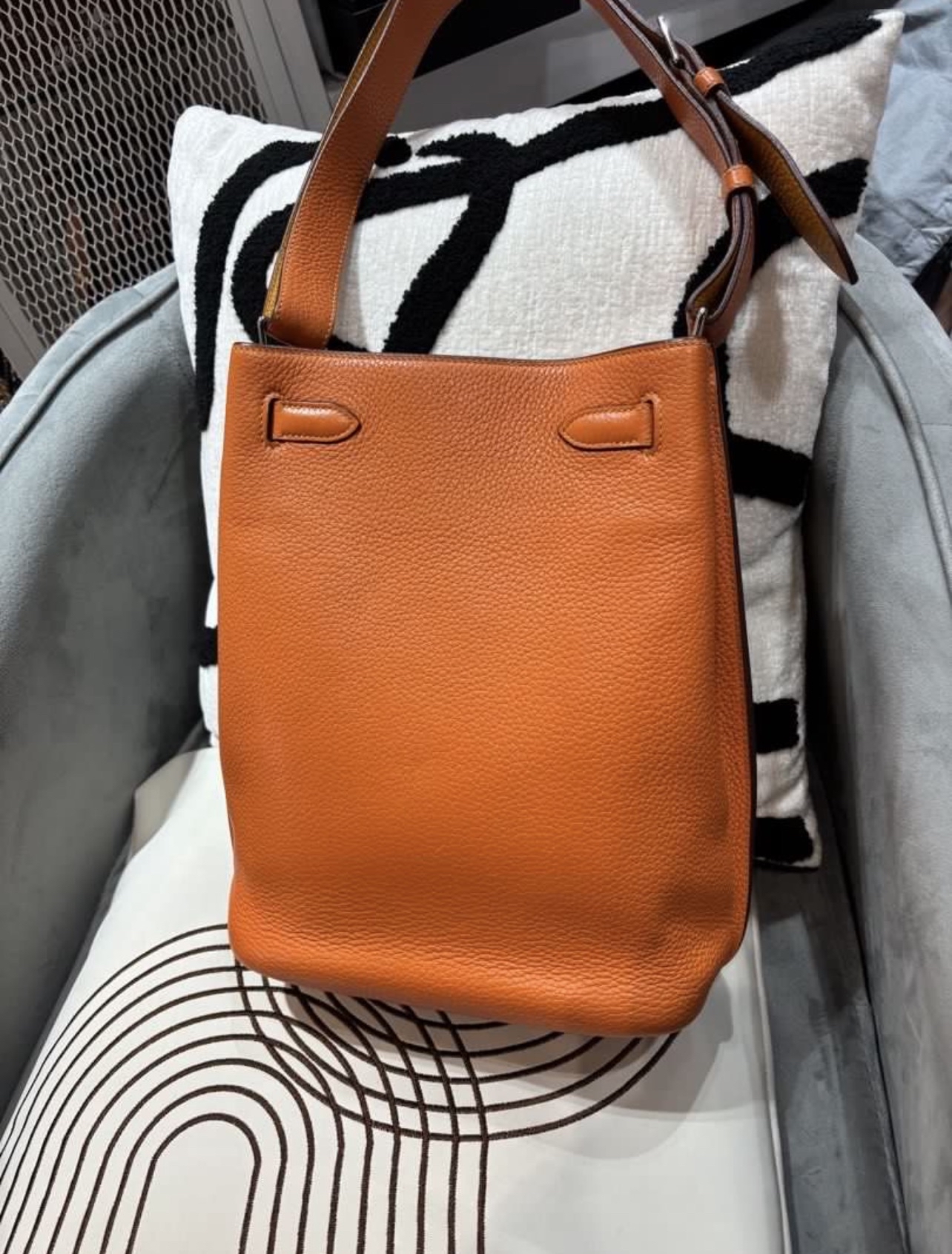 Hermes So Kelly Stamp [P] 100%Authentic, 95%New ✅Dust bag