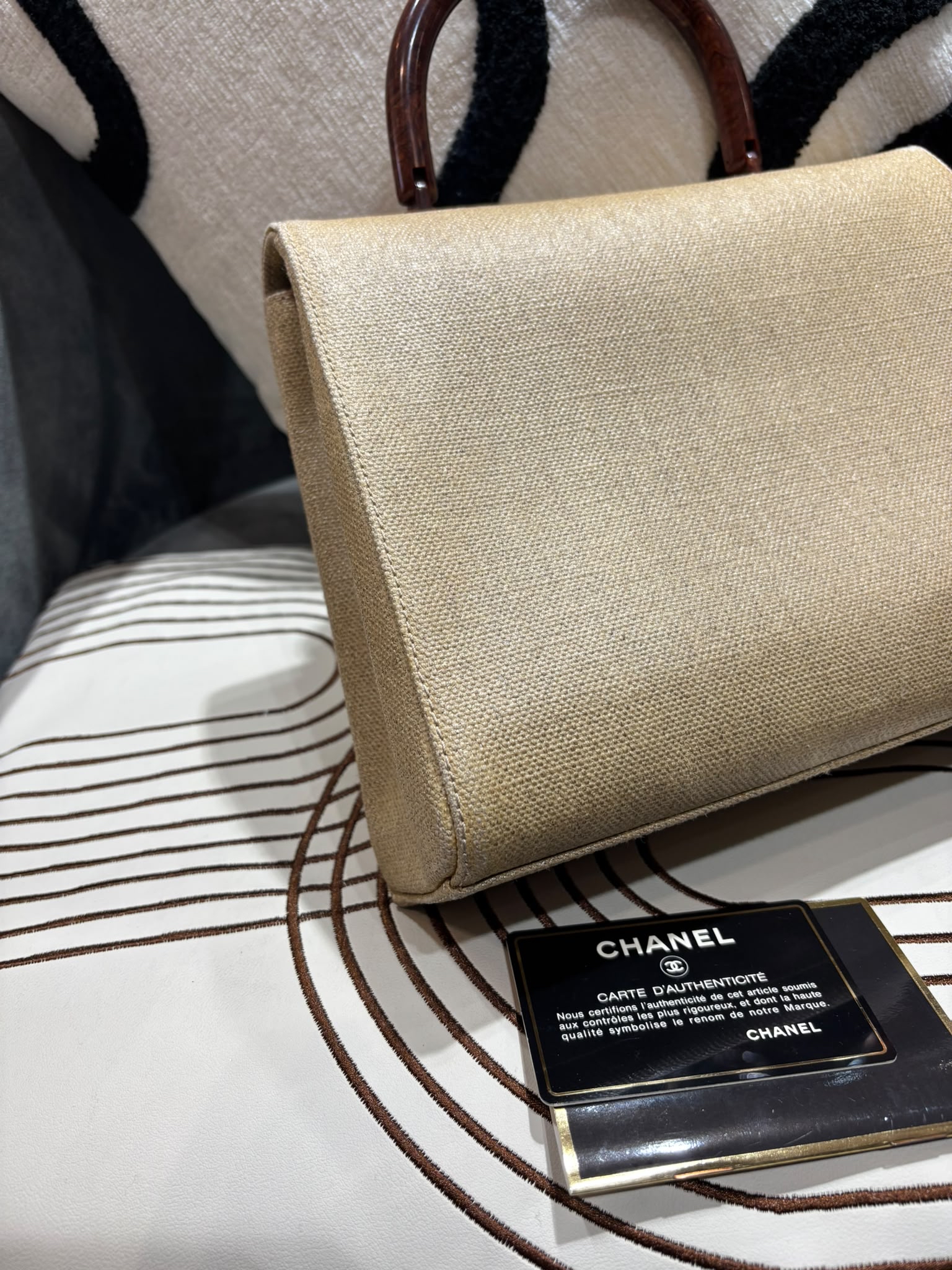 Chanel vintage Kelly bag  100%Authentic, 95%new  ✅card