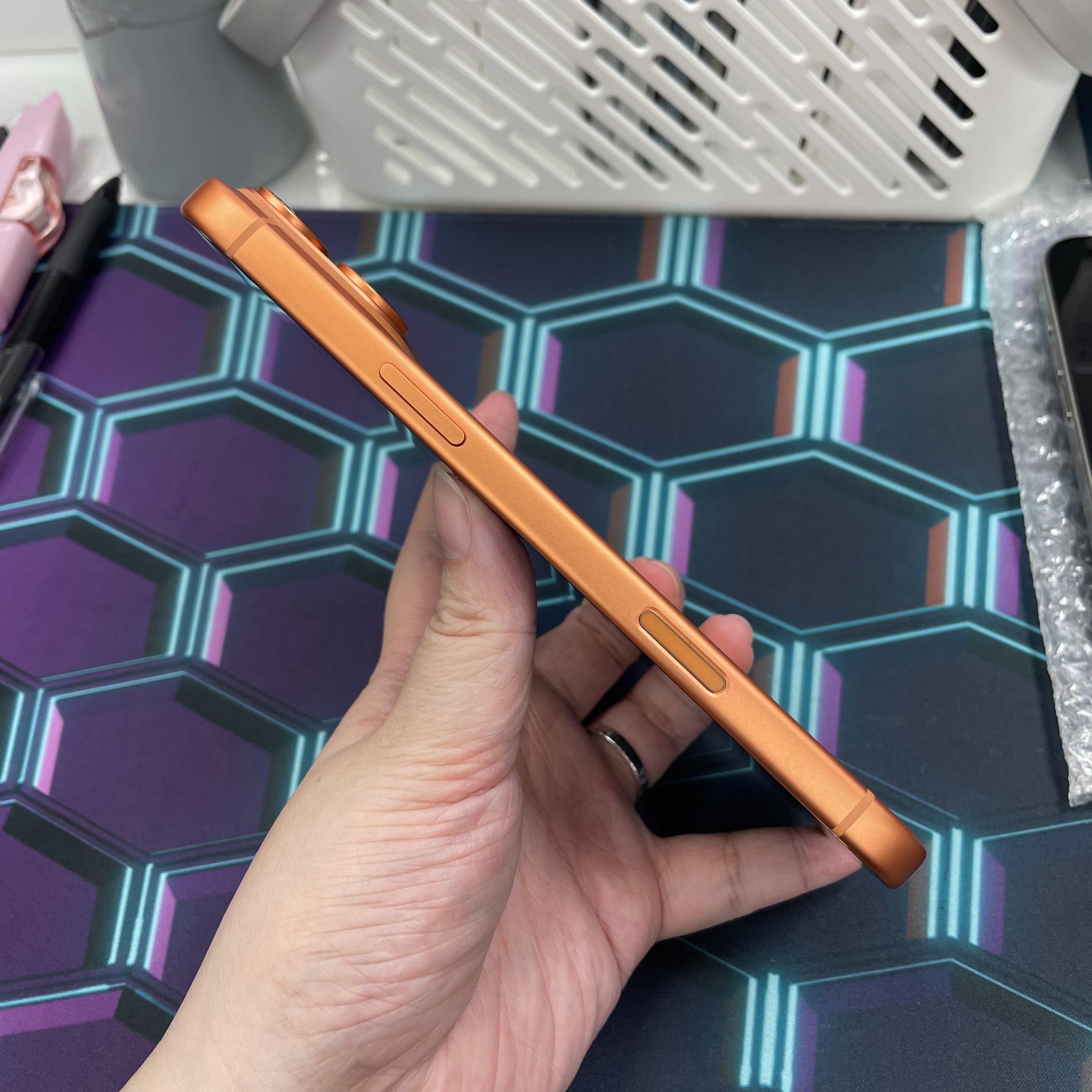 *6308 17 Promax 完美機 256GB 電100 橙色 orange