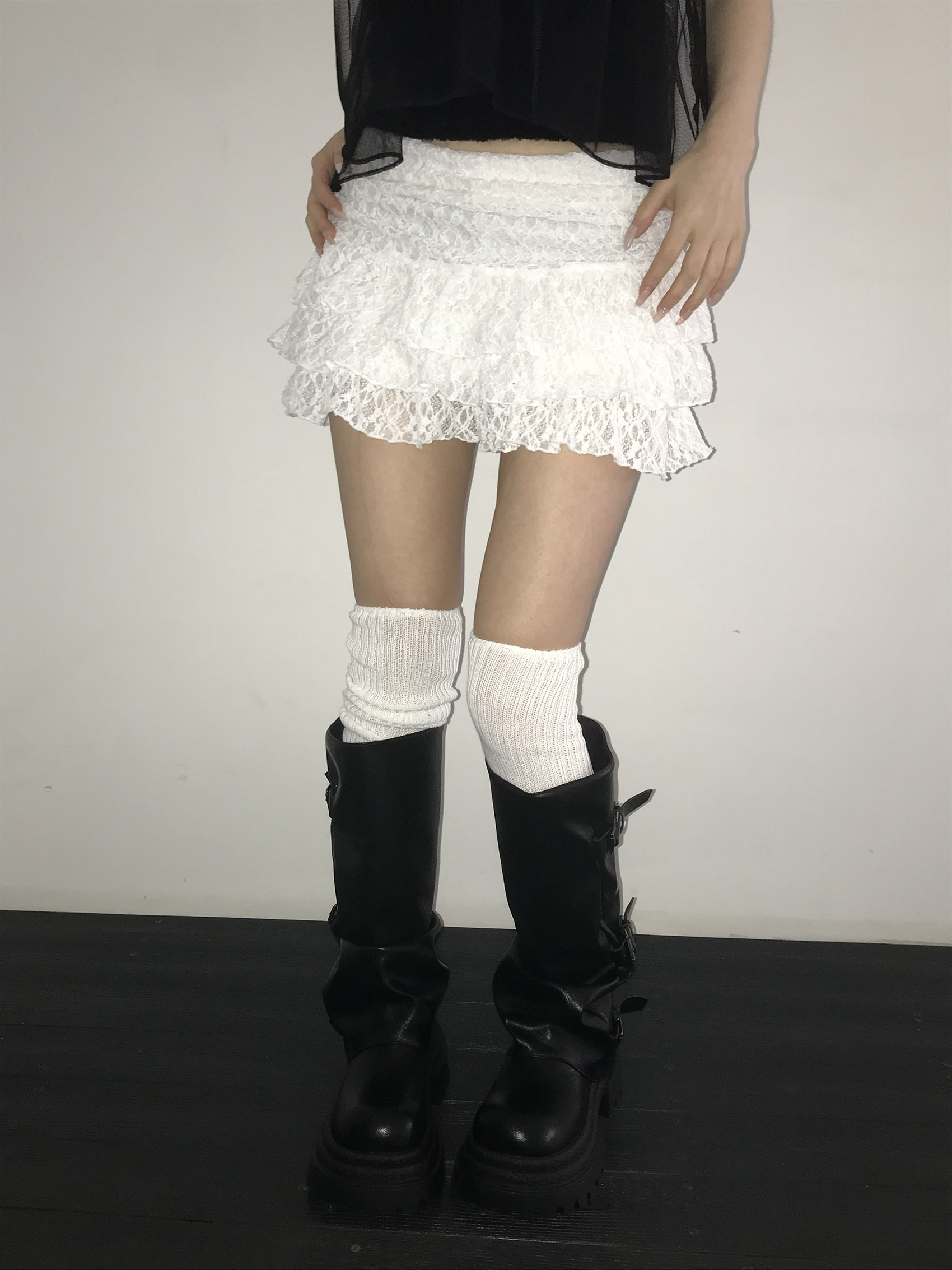 Tiered Ruffled Lace Mini Skirt
