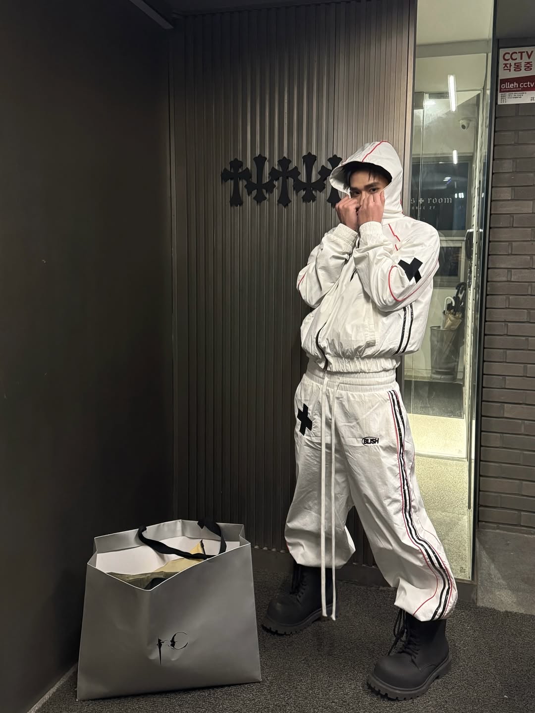 REDLINE ZIP WIND JACKET