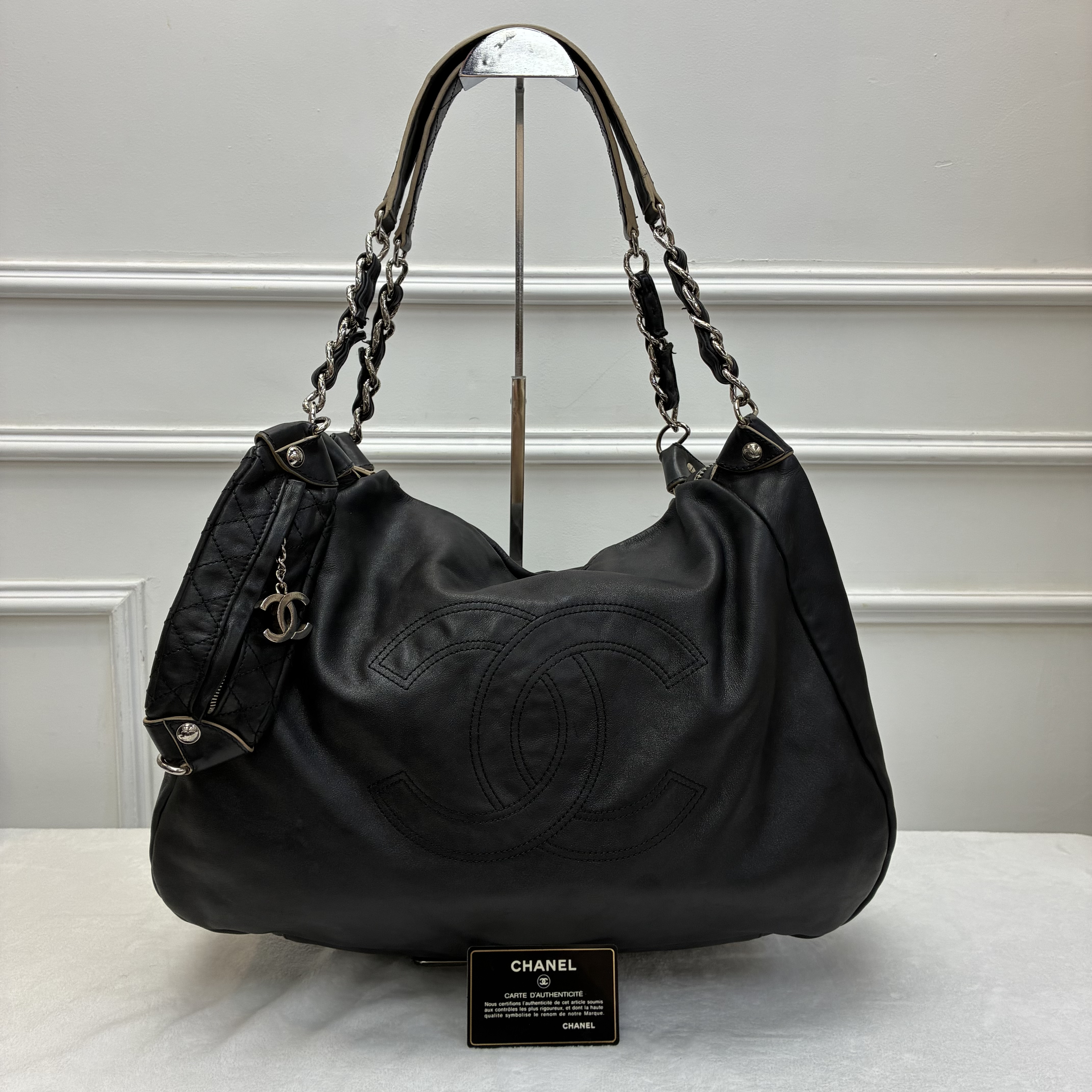 Chanel 黑銀雙C鏈帶單肩流浪包 hobo