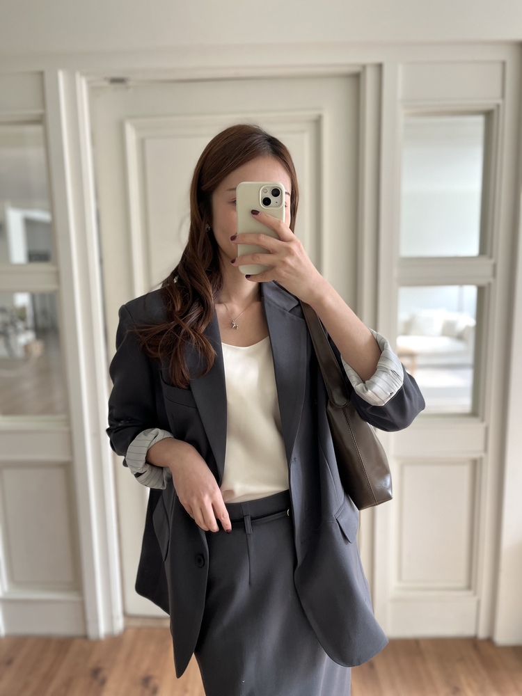 Atelier Relaxed Blazer (Charcoal)