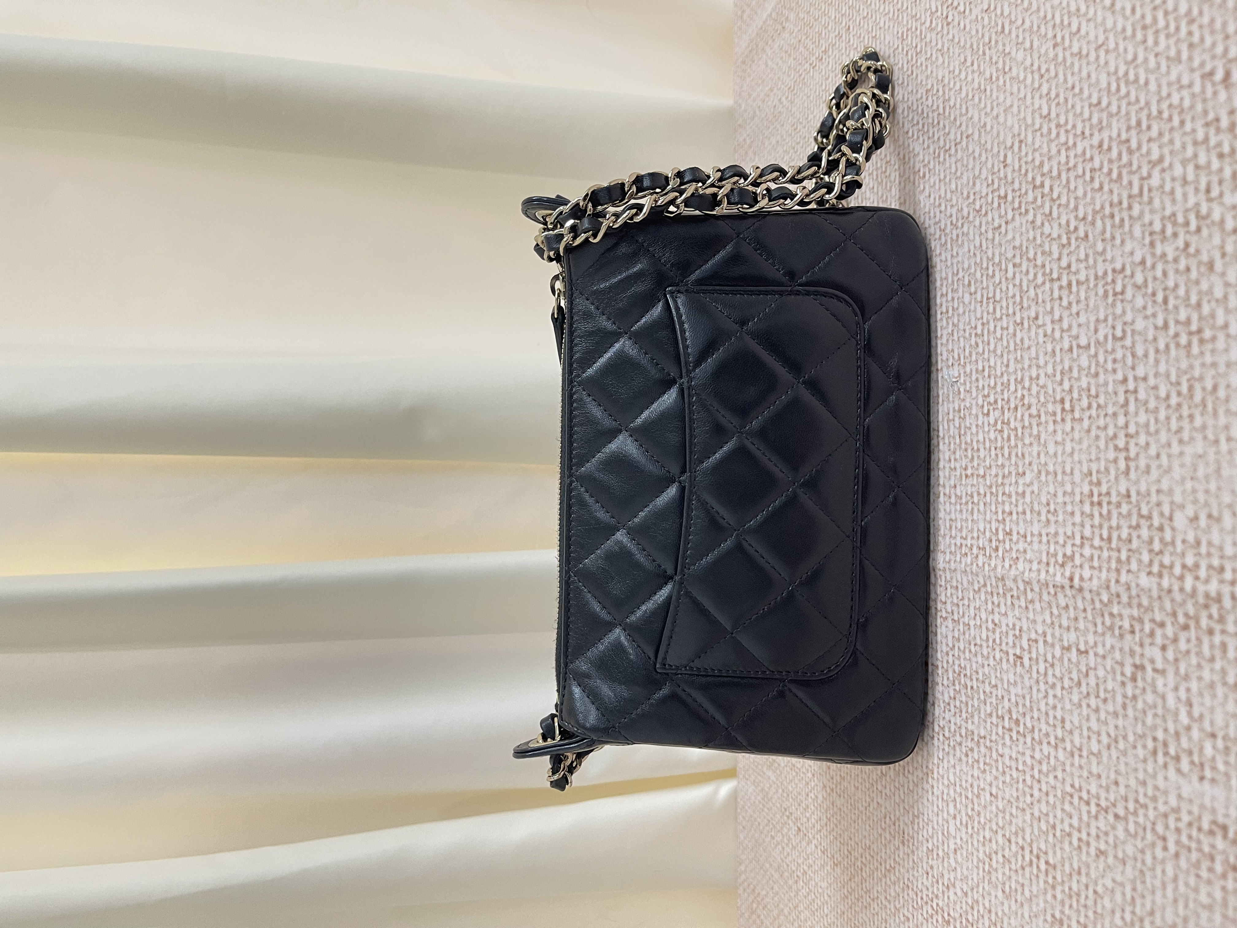 Pre-owned Chanel Camera Bag/ Product Code: 26031310