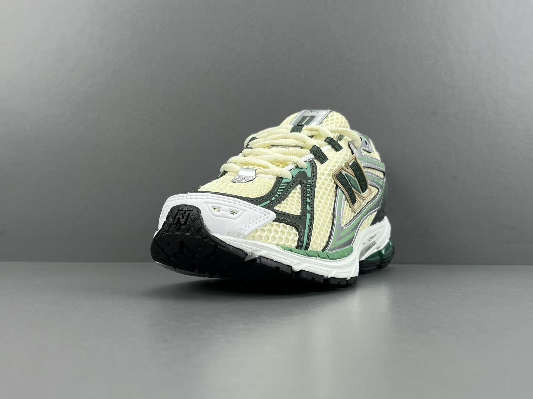 New Balance 1906R U1906RL1