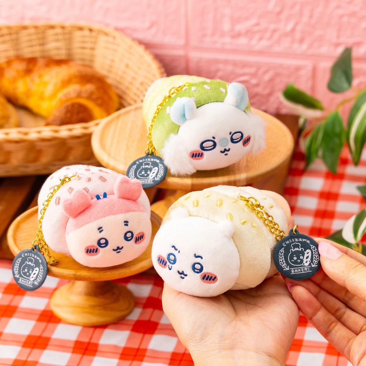 🌸 【預訂】Chiikawa & Friends 可頌公仔掛飾 - Chiikawa Bakery 2週年新品