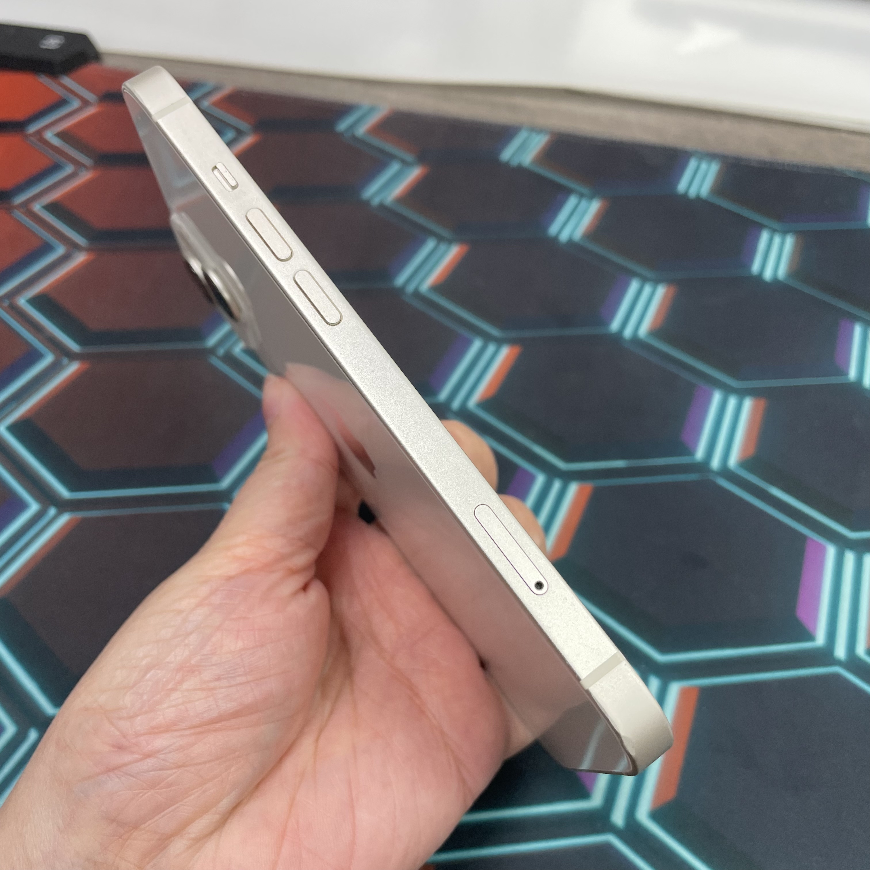 *7967 13 超靚機 256GB 電73 白色 white