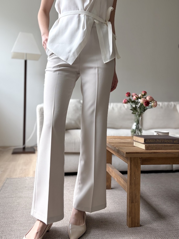 Classique Tailored Pants (Light Beige)