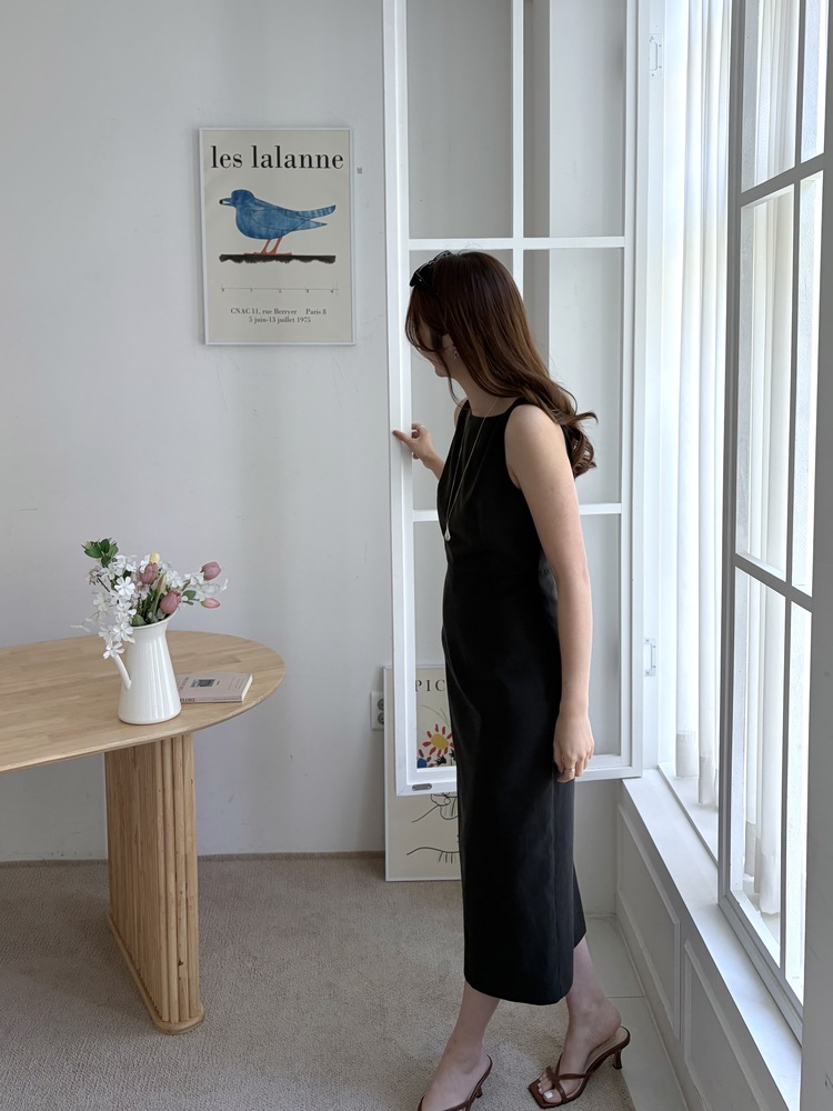 Linen Blend Twisted Strap Dress (Black)