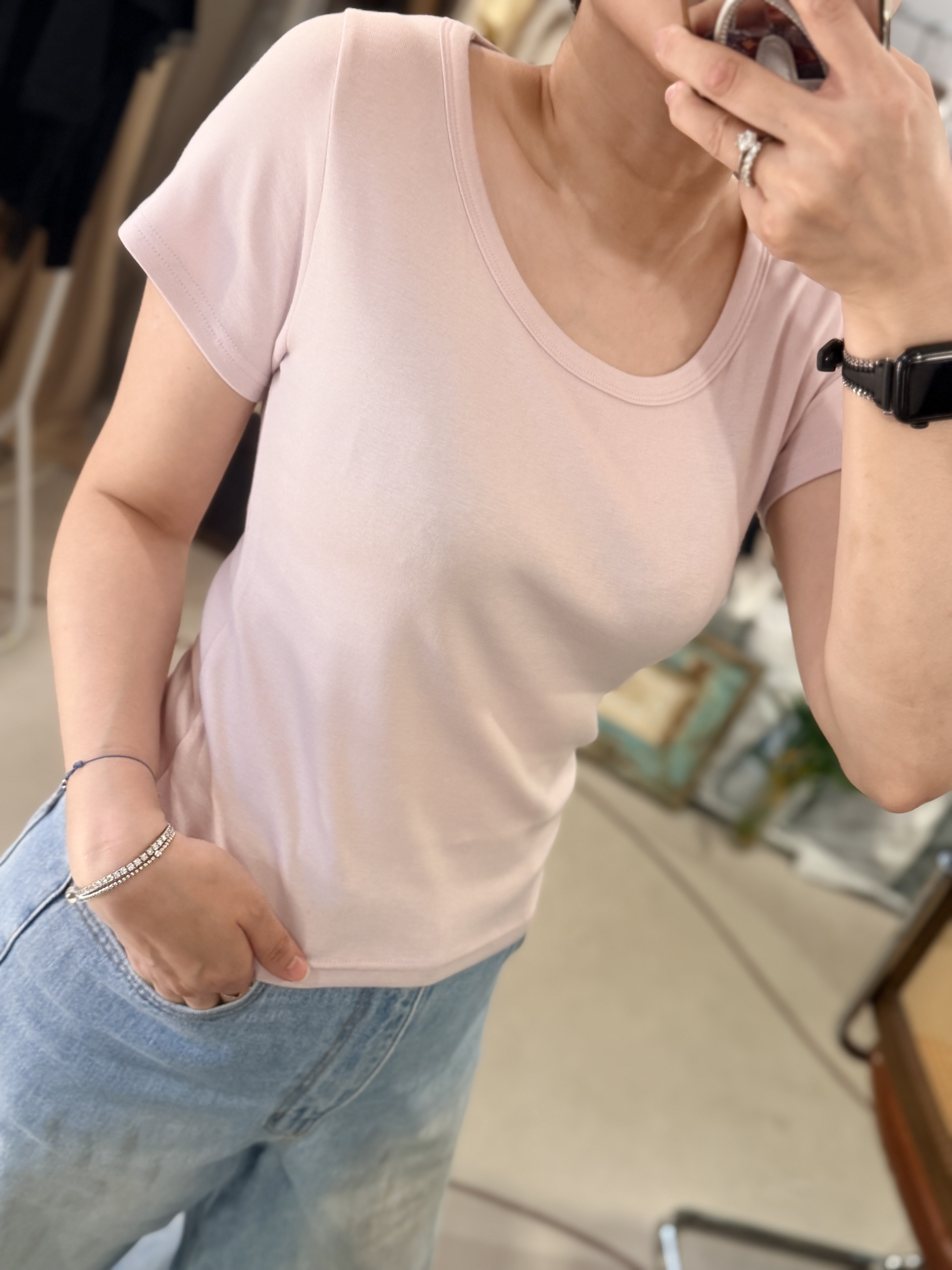 Soft and elastic tee