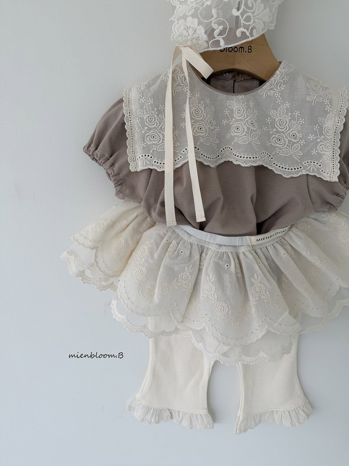 🇰🇷mienbloom.b tee