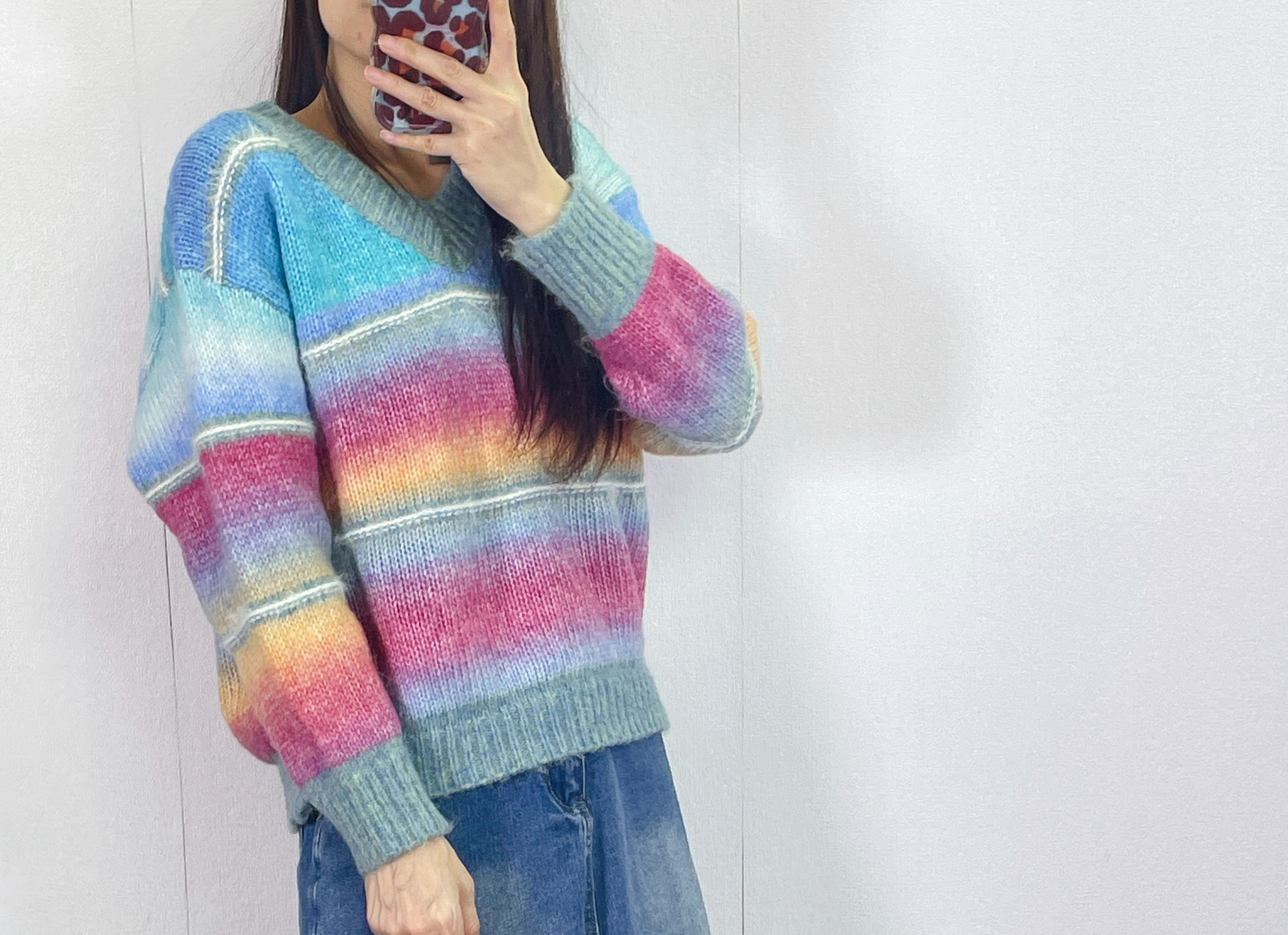 K5543 漸變色V領針織top