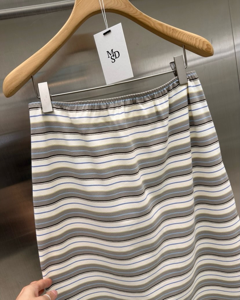 (2026FW) MYDRESS - TOP & SKIRT