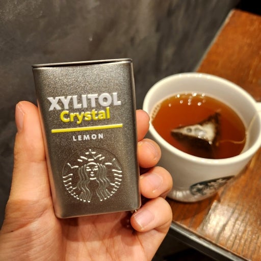 韓國 Starbucks 星巴克 檸檬 木醣醇水晶糖 經典鐵盒裝 ｜Xylitol Crystal 