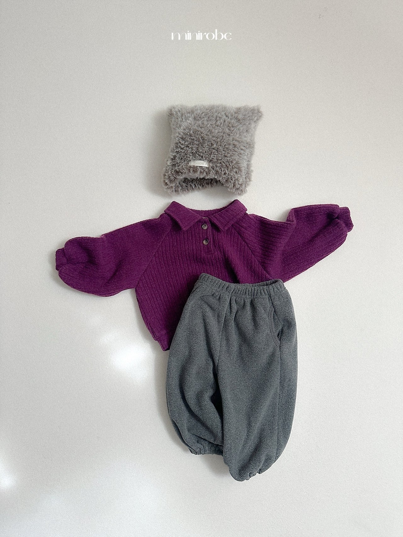 Mnirobe |boy collared sweatshirt