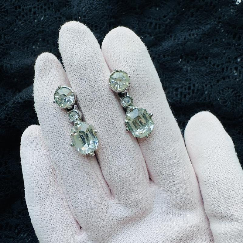 Preview - Vintage 1950s Clear Diamanté Rhinestone Screwback Earrings (MT2253)