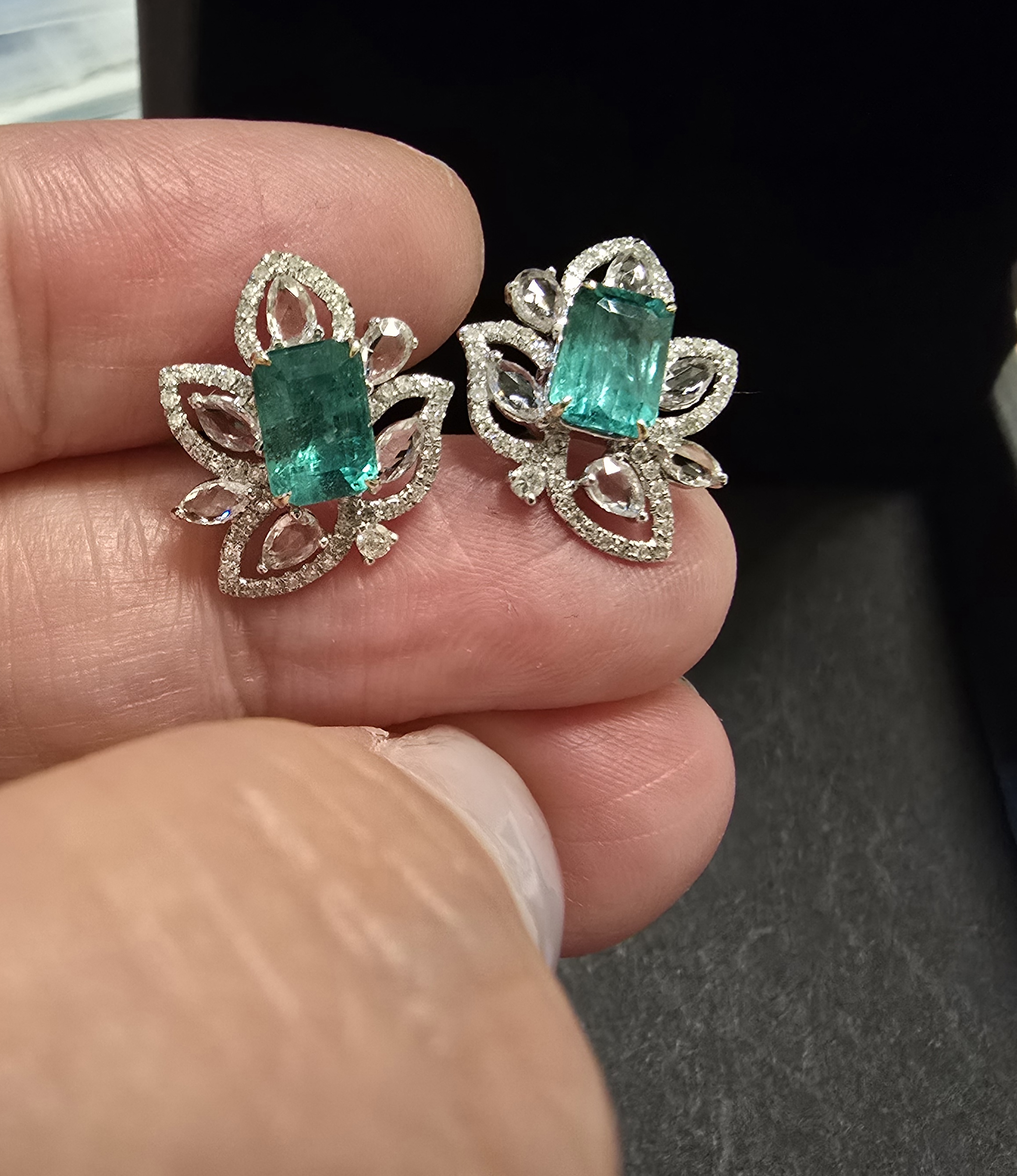 18K祖母绿鑽石耳環