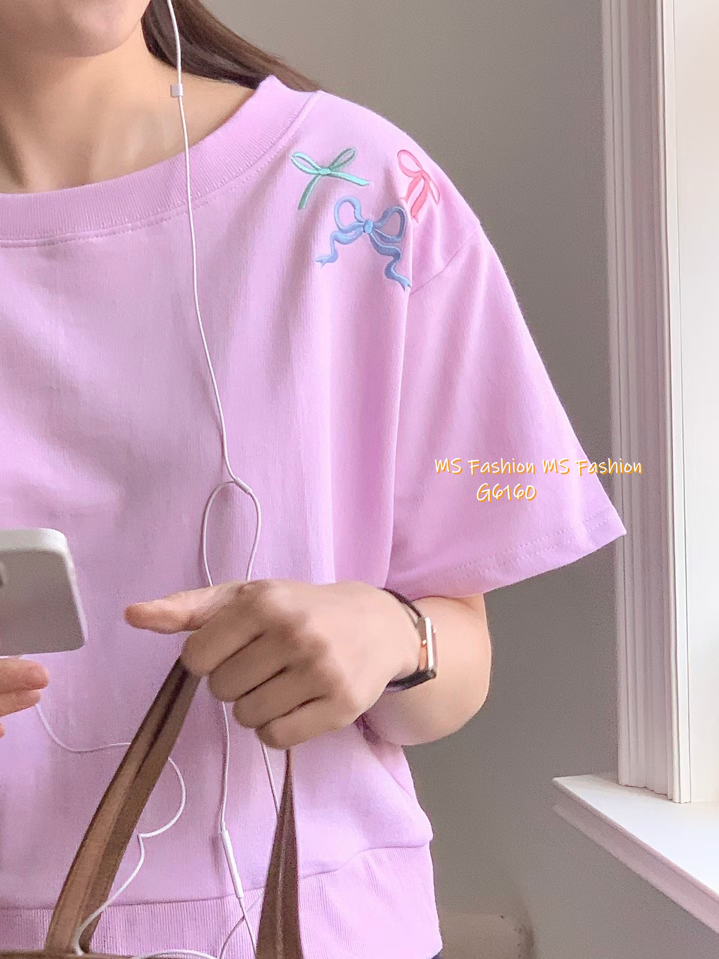 G6160 韓國🇰🇷彩色刺繡蝴蝶top