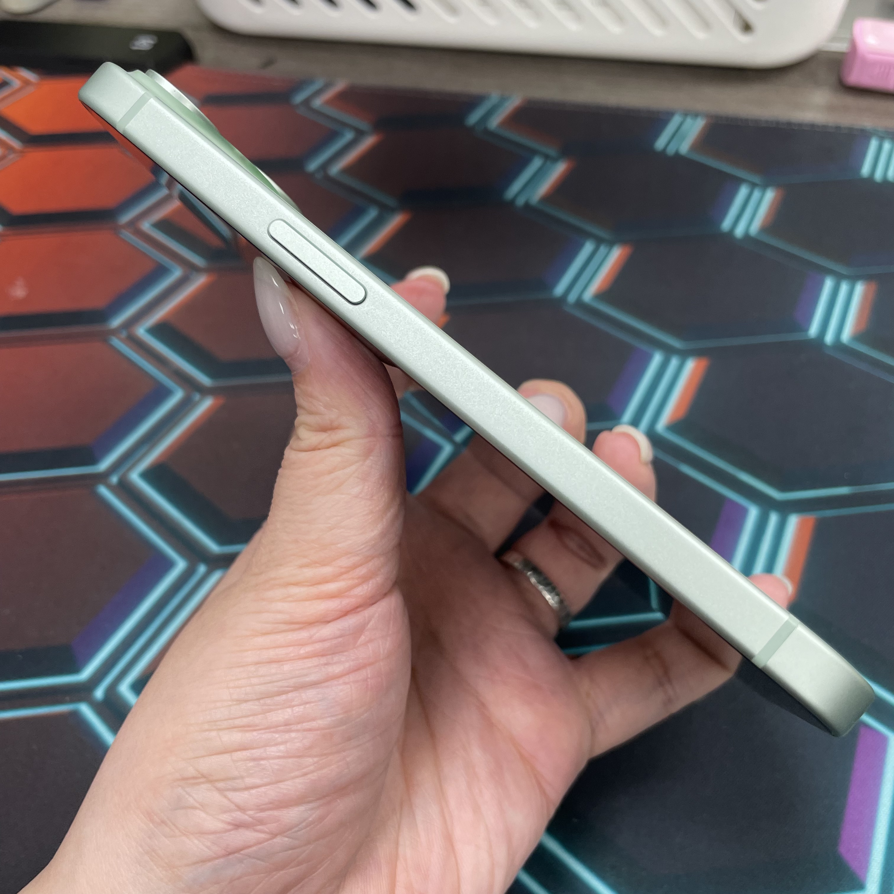 *6644 15 超靚機 128GB 電94 綠色 green