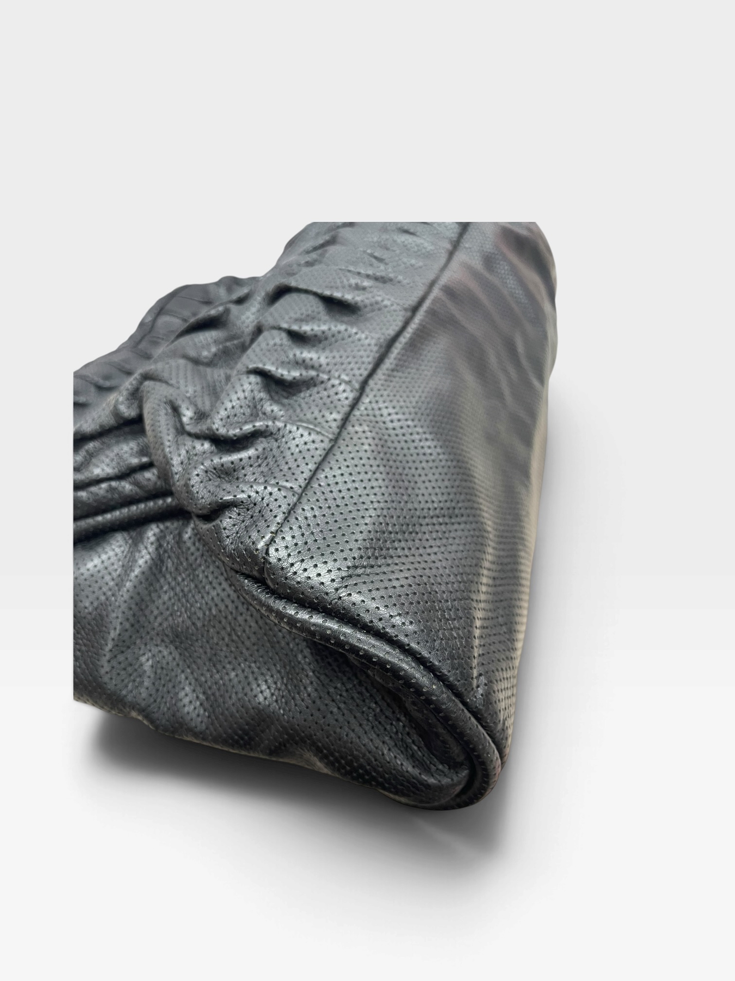 Pre-Owned CHANEL Perforated Ultimate Soft Hobo Bag/Product Code: 102204