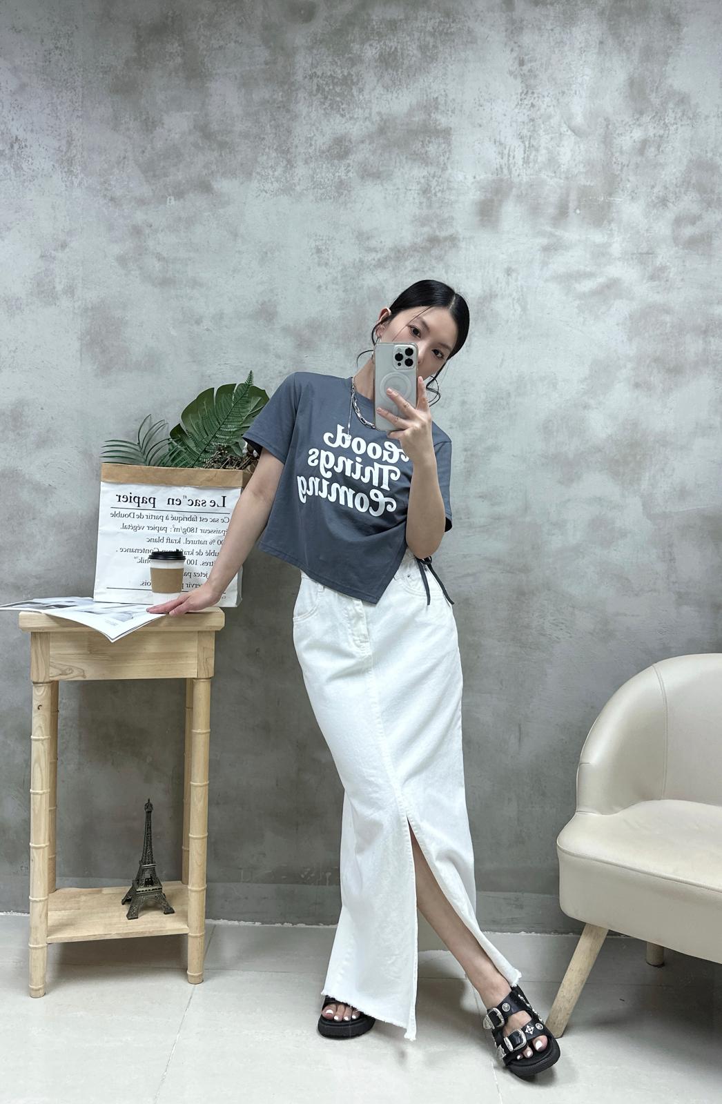 L25 束腳英文字Tee