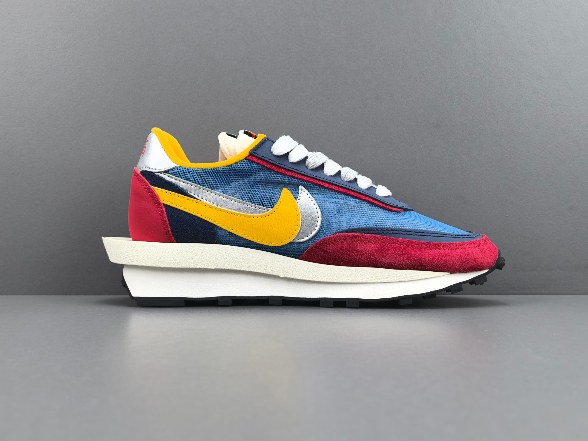 Nike LDWaffle x Sacai "Varsity Blue" BV0073-400