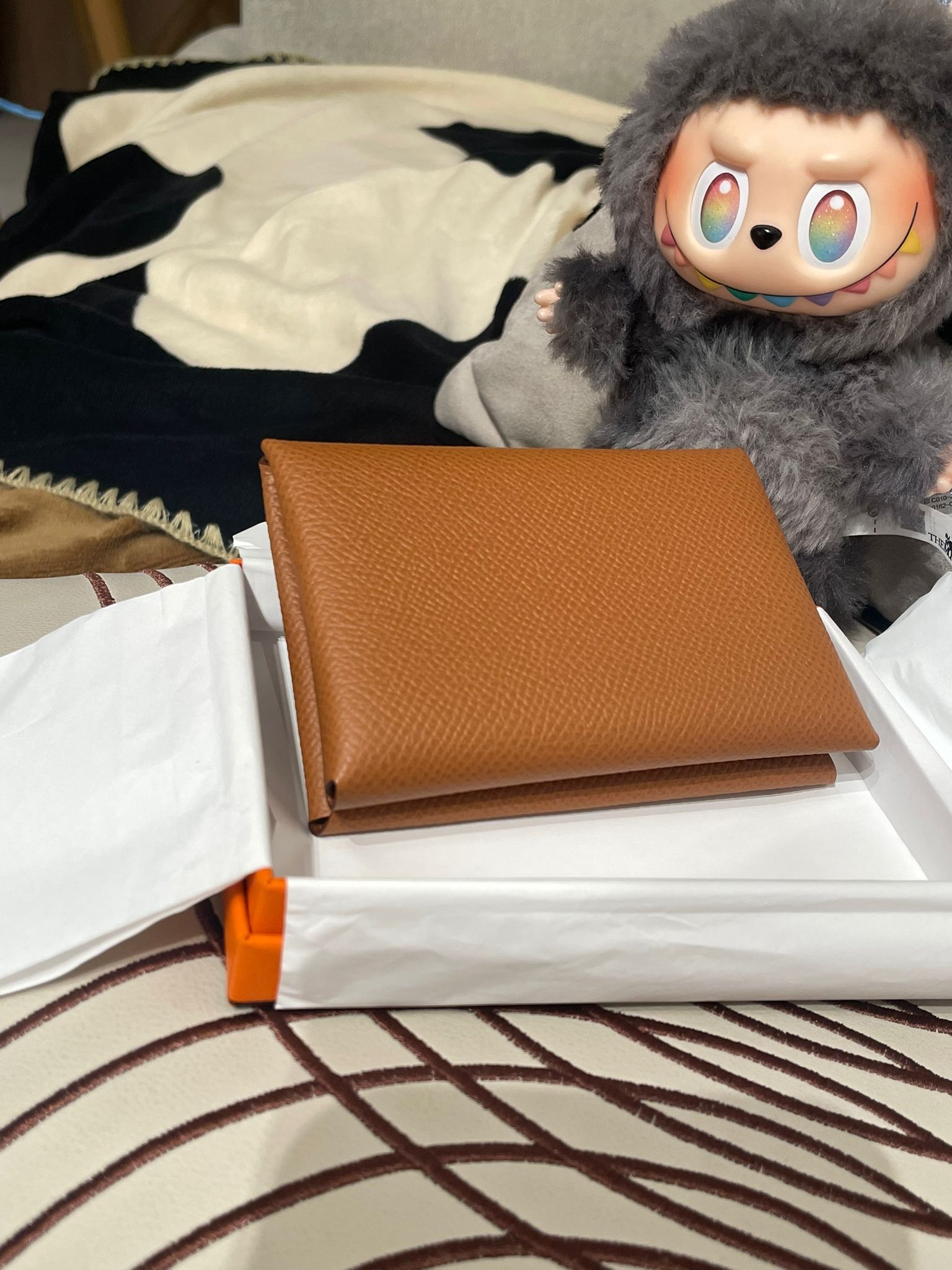 全新Hermes Calvi Duo Compact card holder Gold ,STAMP W, 100%Authentic ,100%new全新貨品✅收據✅box 