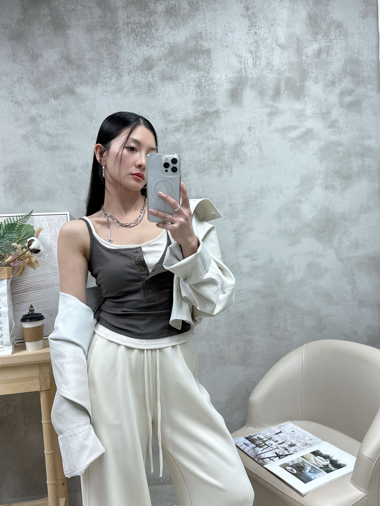 B10 拼色扣鈕Bra top