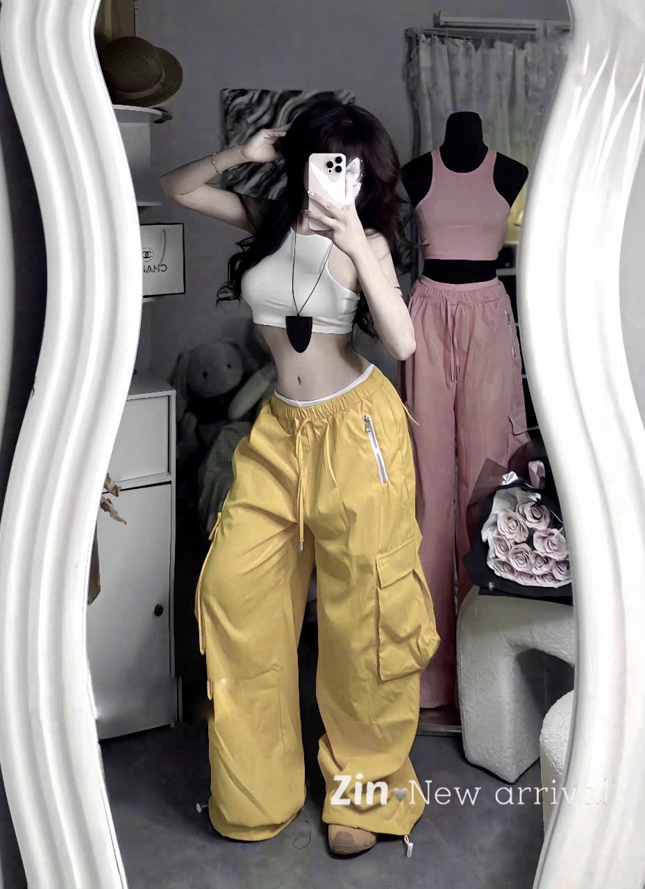 无袖背心+工裝褲两件套