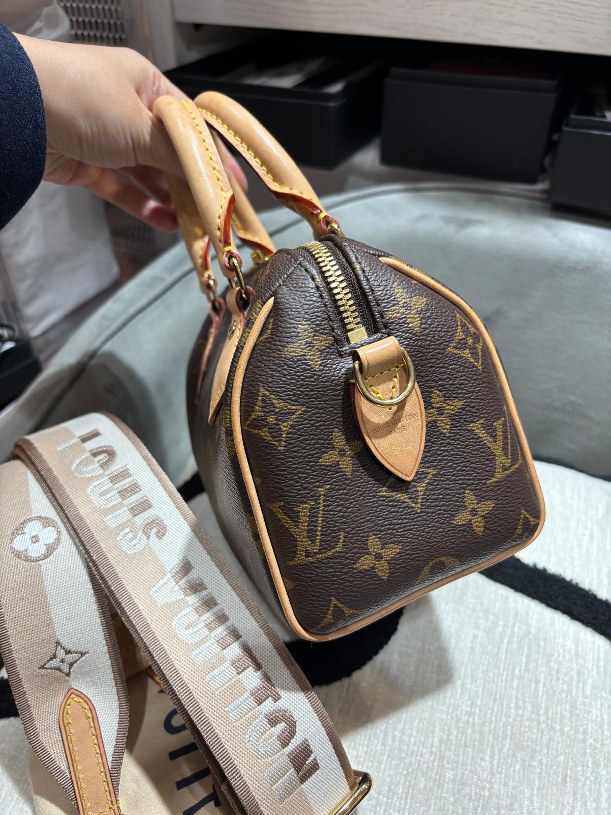LV Speedy 20 Bandouliere Monogram M46234 100%Authentic, 95%New ✅key lock ✅Dust bag