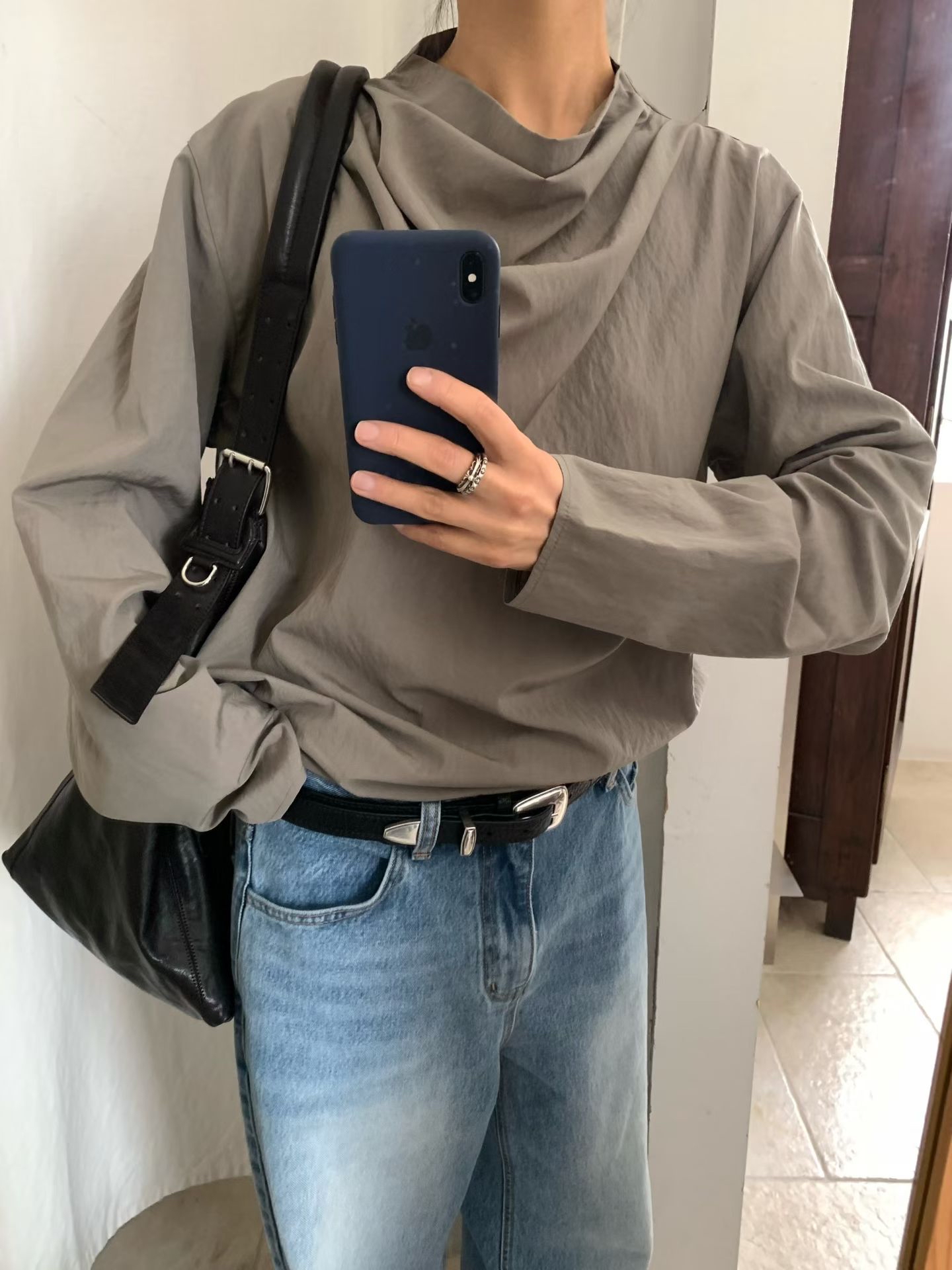 (預購價)Stand-up collar top #top113