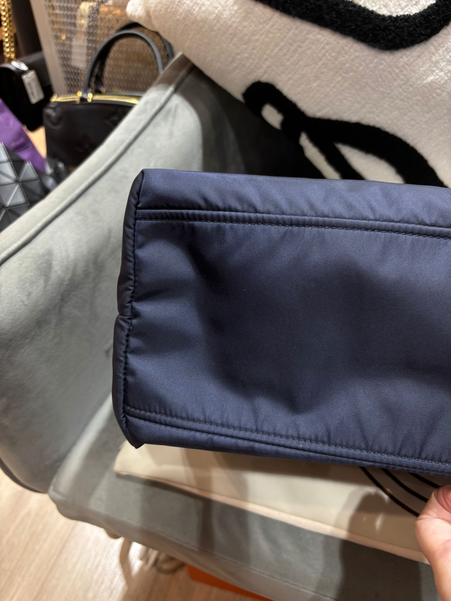 Prada Re-Nylon Tote Bag Navy 1BG052 100%Authentic, 98%New ✅NFC