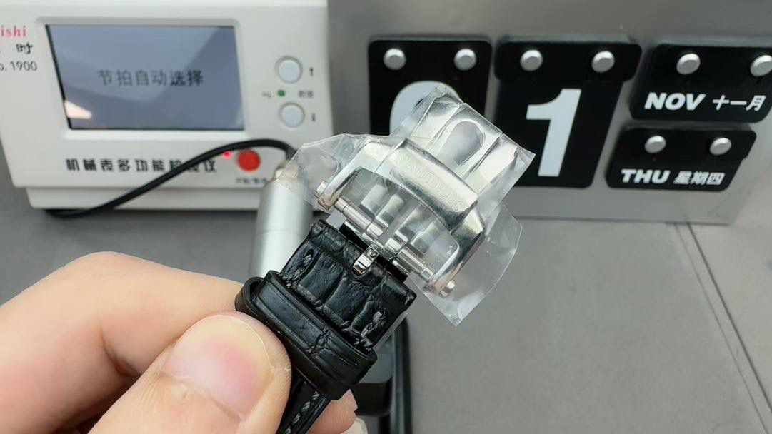 鹦鹉螺5711 灰盘皮带 324一体机😍💯🤍