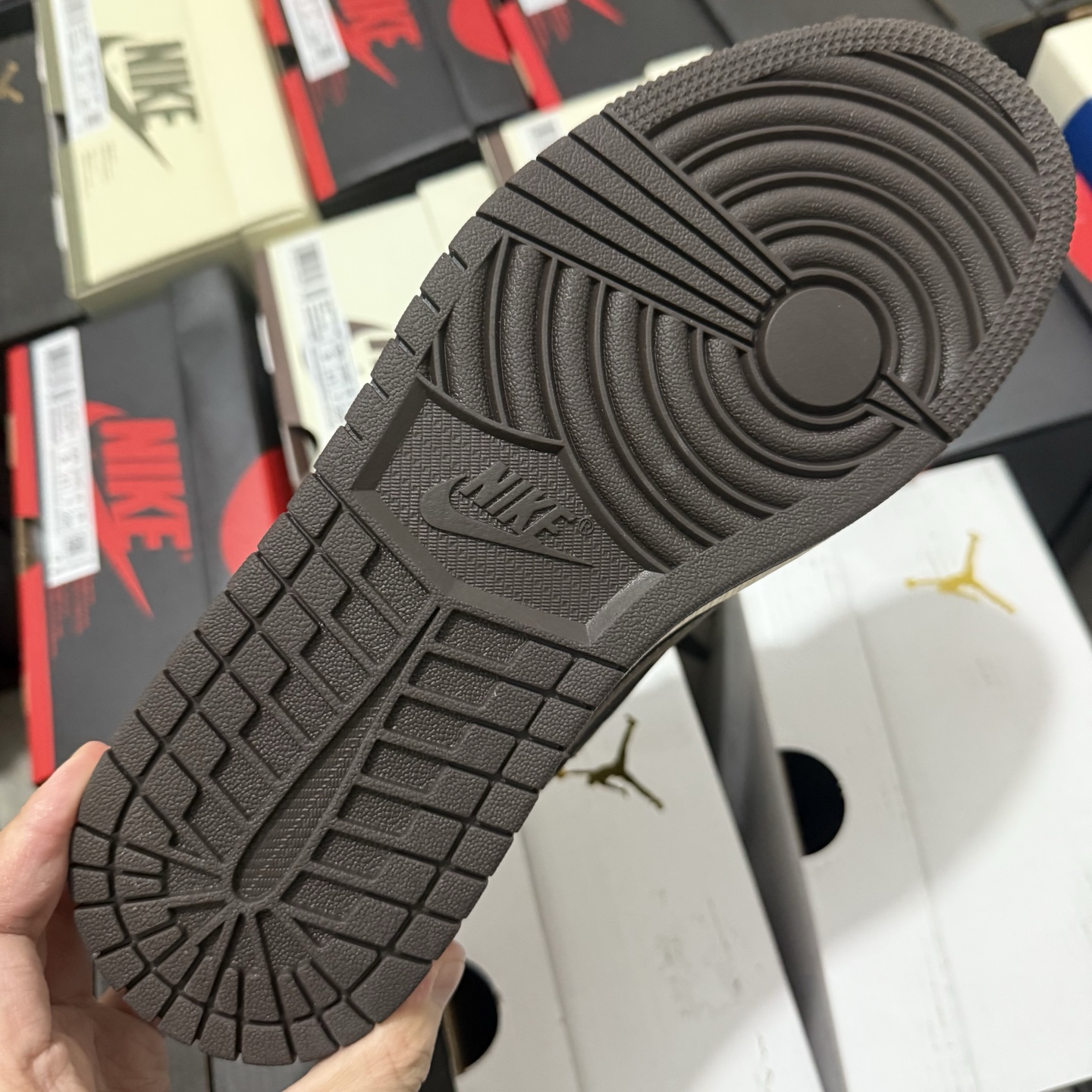 Travis Scott x Air Jordan 1 Low OG "Mocha" CQ4277-001