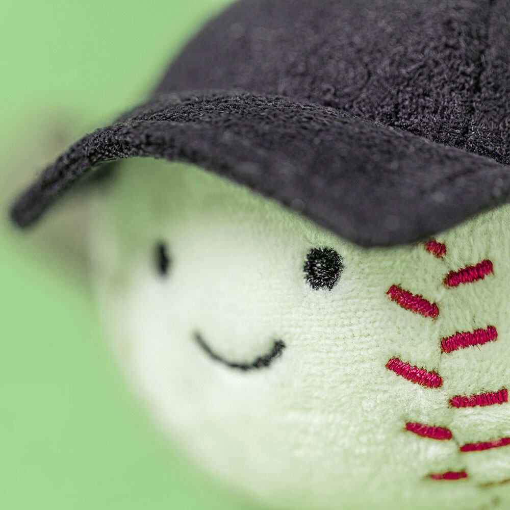 JELLYCAT Amuseables Sports Baseball Bag Charm 趣味棒球鎖匙扣