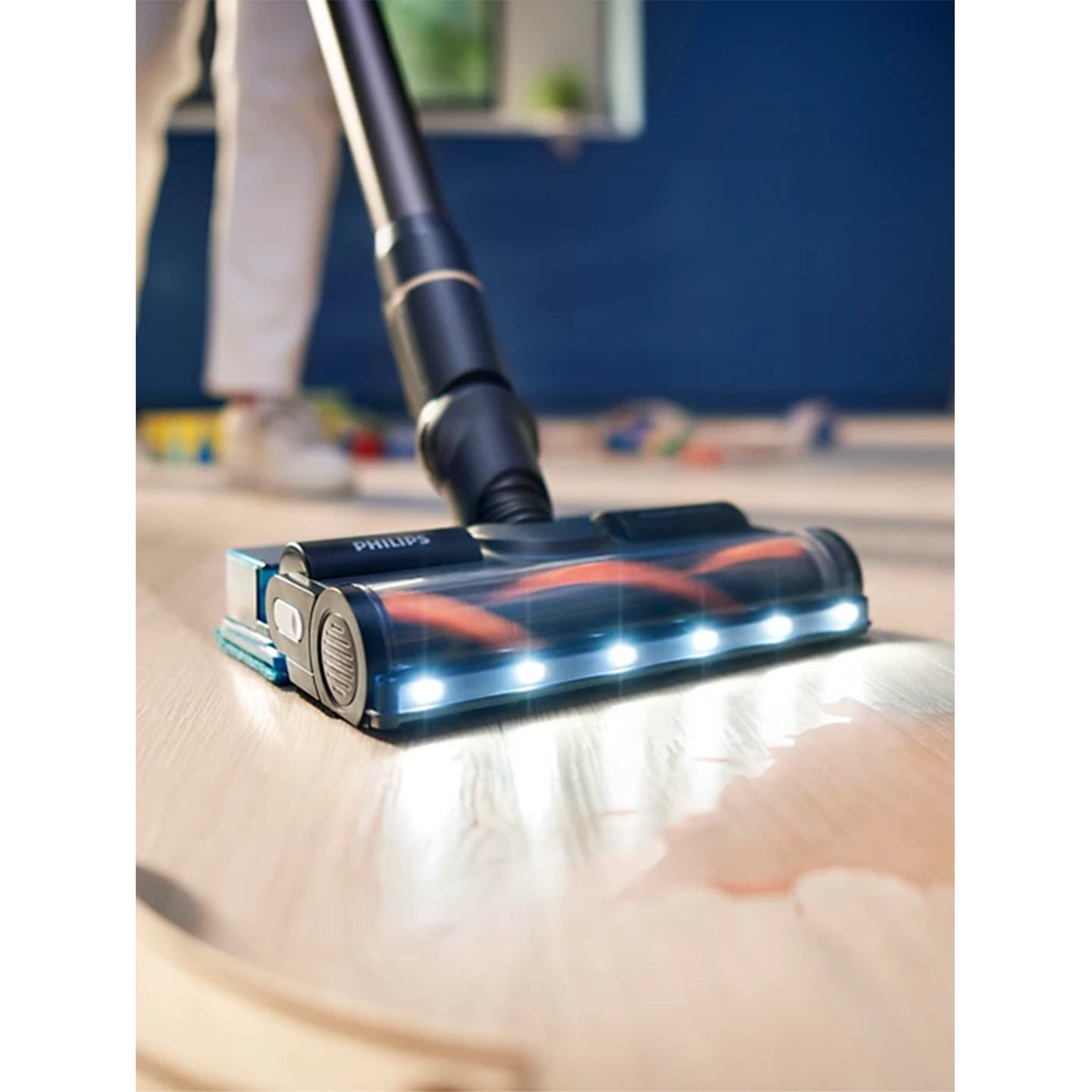 Philips Stick Vacuum (0.6 Liter) 4-in-1 Cordless Vacuum XC7055/01
